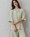 TEXTURED RELAXED TEE