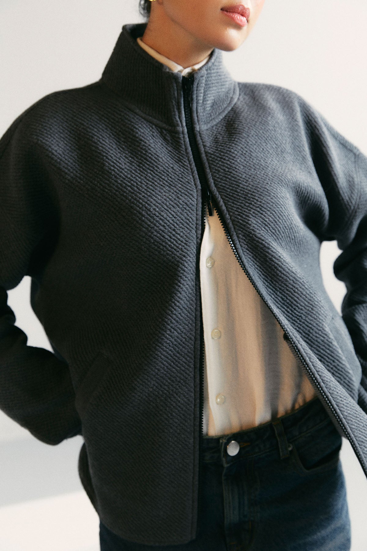TEXTURED ZIP JACKET
