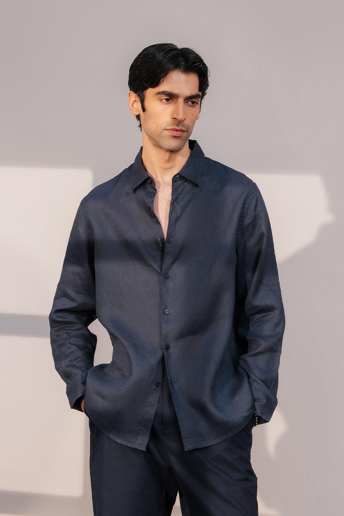 MEN LINEN LIBRARY