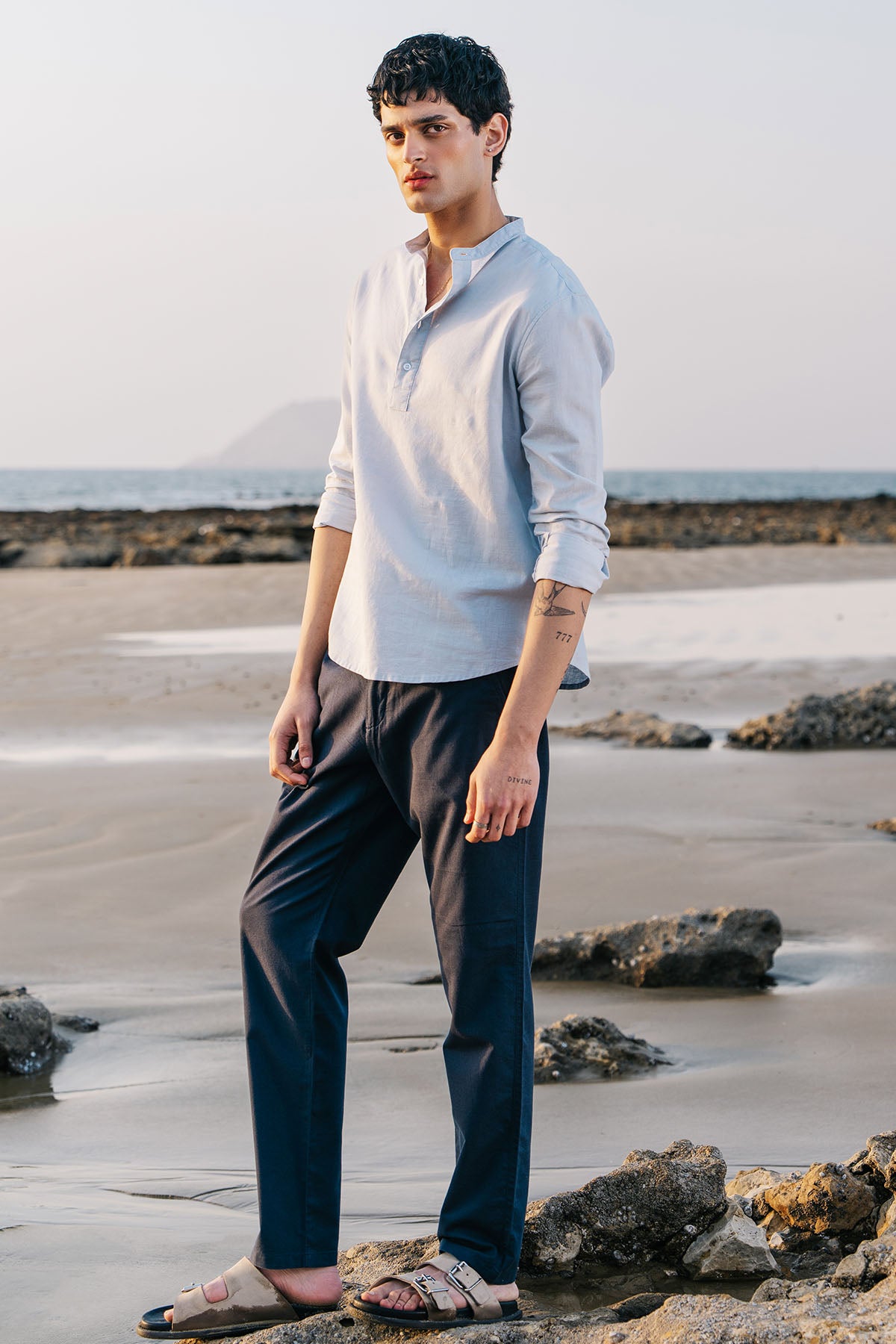 RELAXED LINEN PANTS