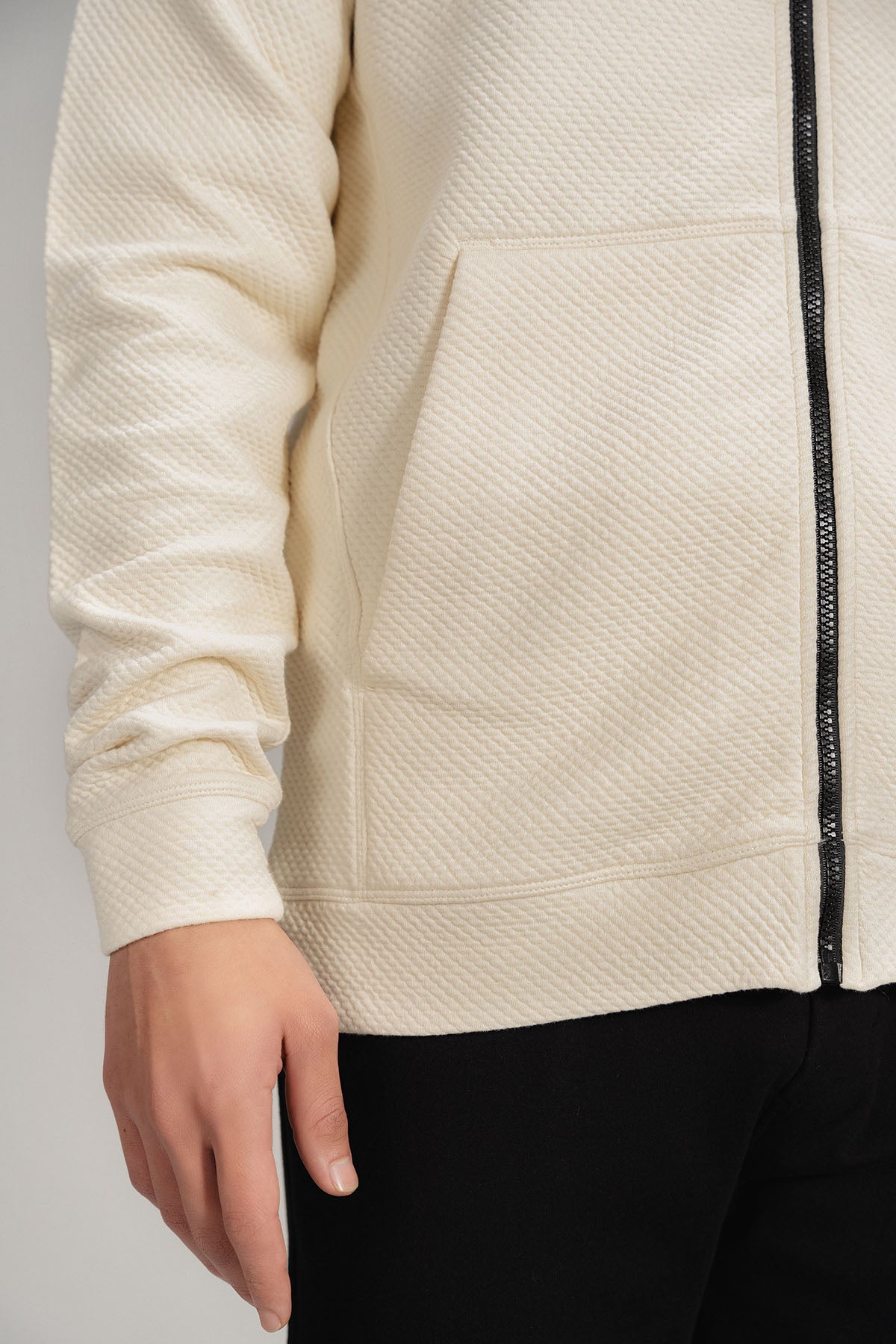 TEXTURED ZIP UP HOODIE