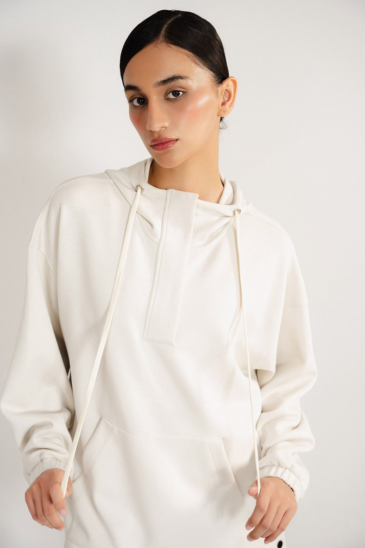 POCKET PULLOVER HOODIE-CLOUD LUX