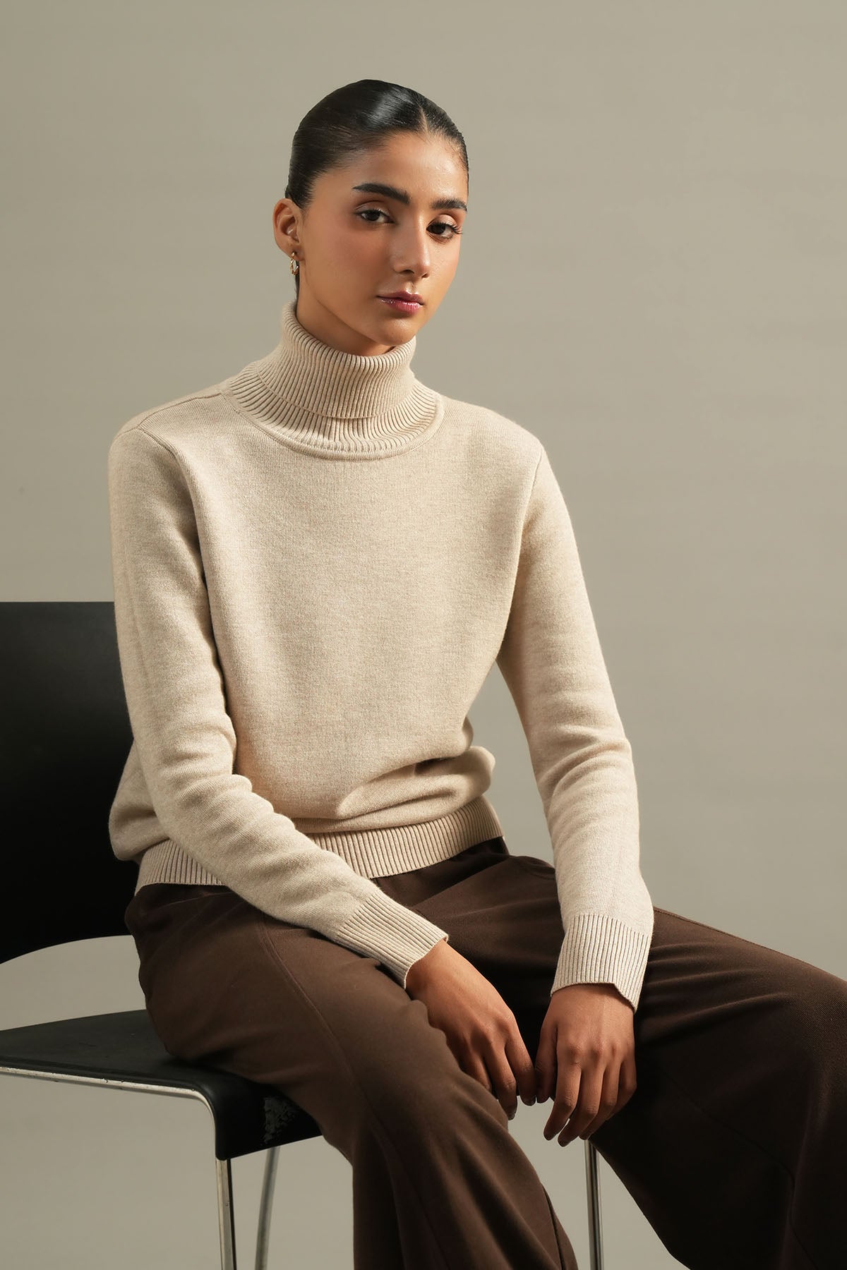 TURTLE NECK SWEATER