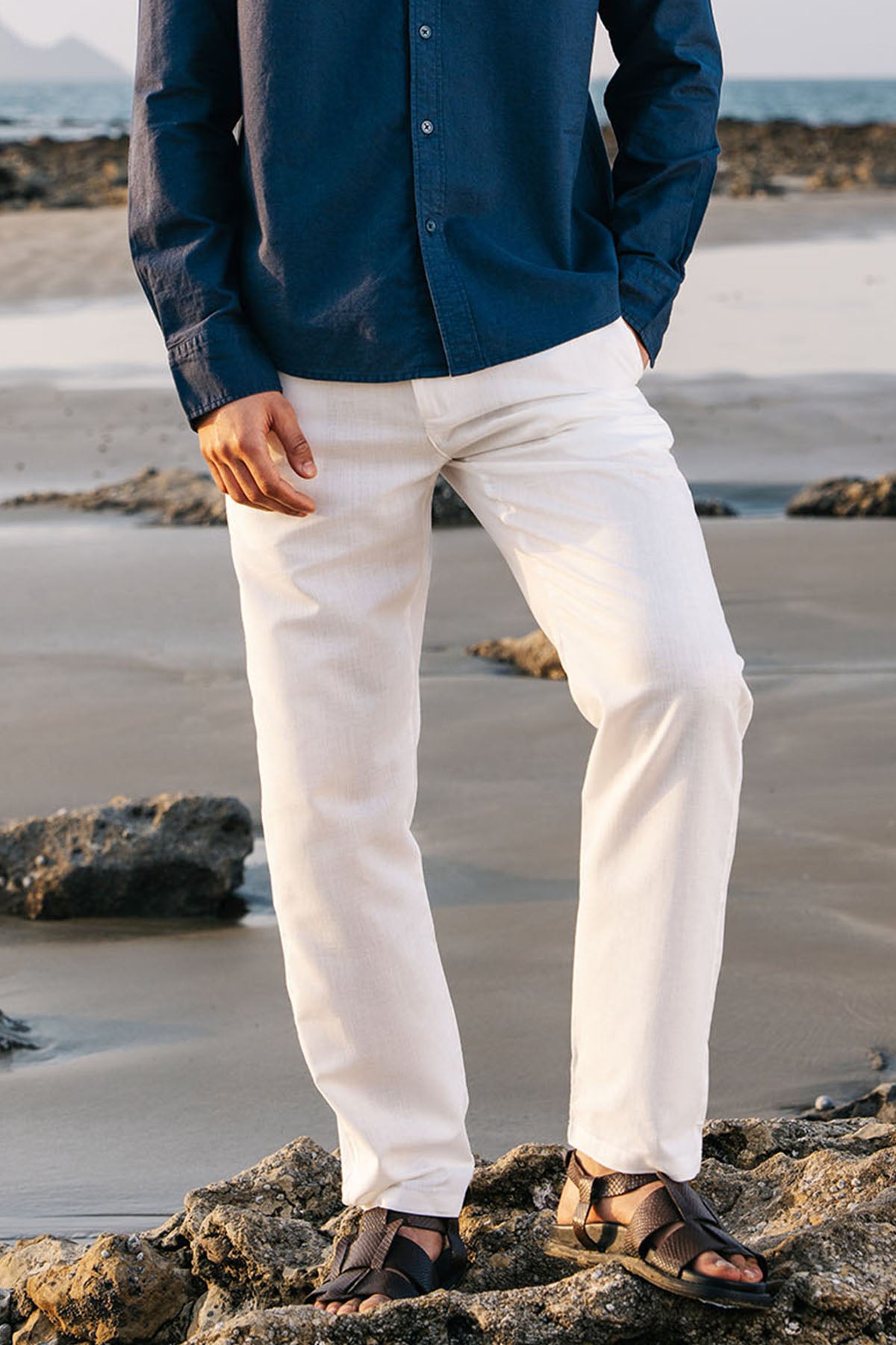 RELAXED LINEN PANTS