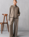 LIGHTWEIGHT WIDE-LEG PANTS - CLOUDLUX