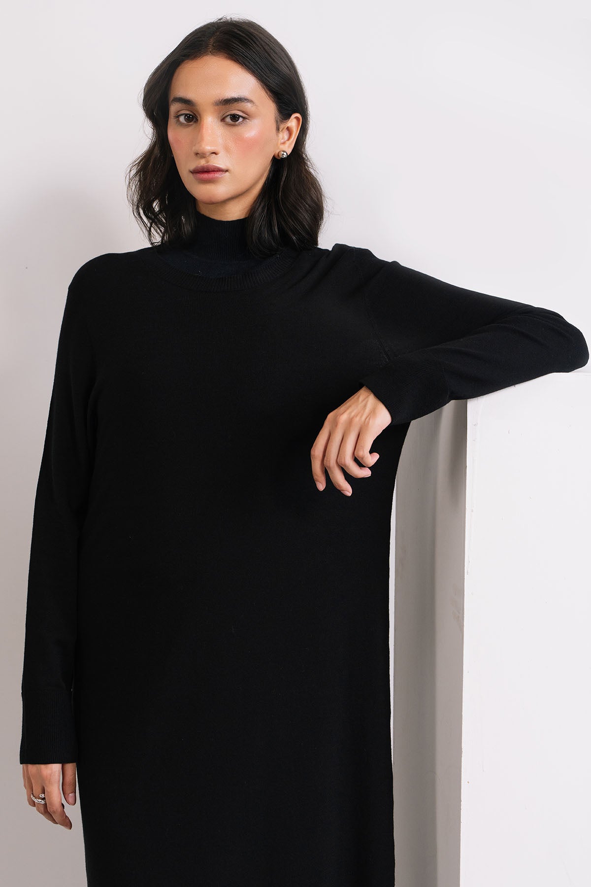 BLACK KNIT LONG DRESS - KNIT WEAR