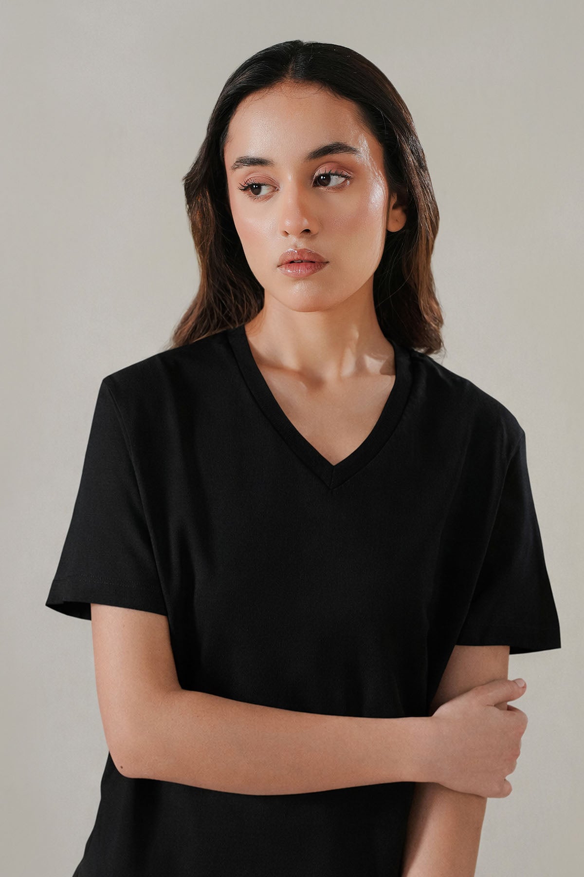 T-SHIRT V-NECK SUPIMA COTTON