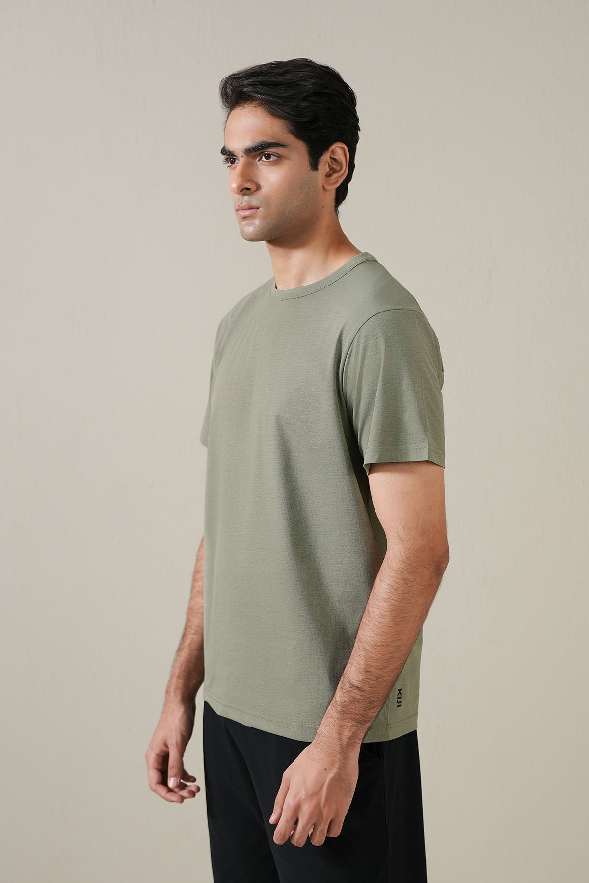MEN TRAINING VENT TEE