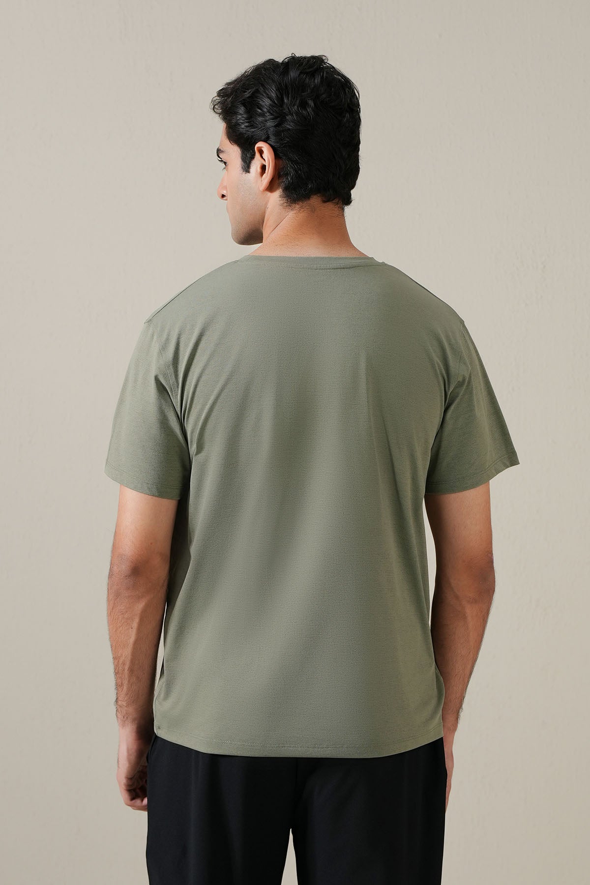 MEN SPORTS VENT TEE