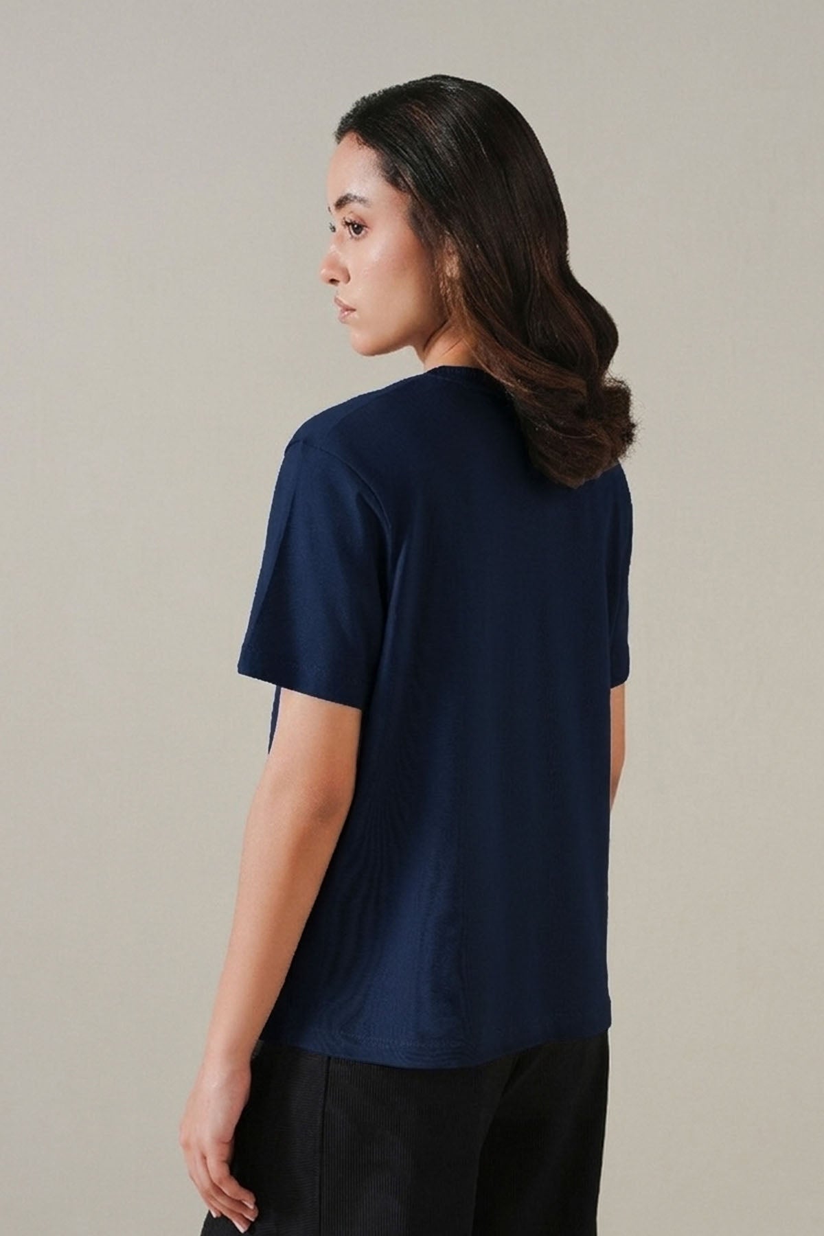 T-SHIRT V-NECK SUPIMA COTTON