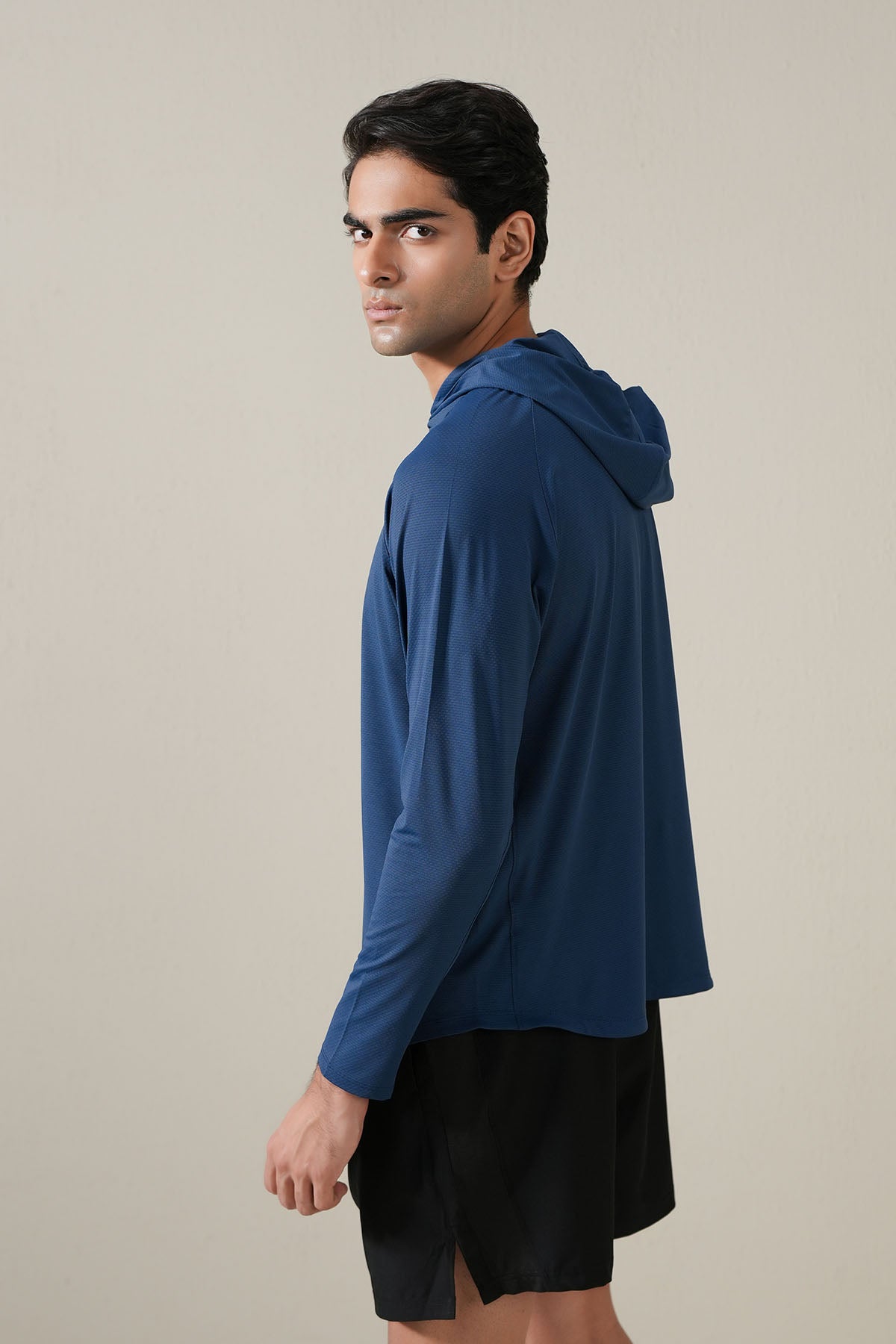 VENTED PULLOVER HOODIE