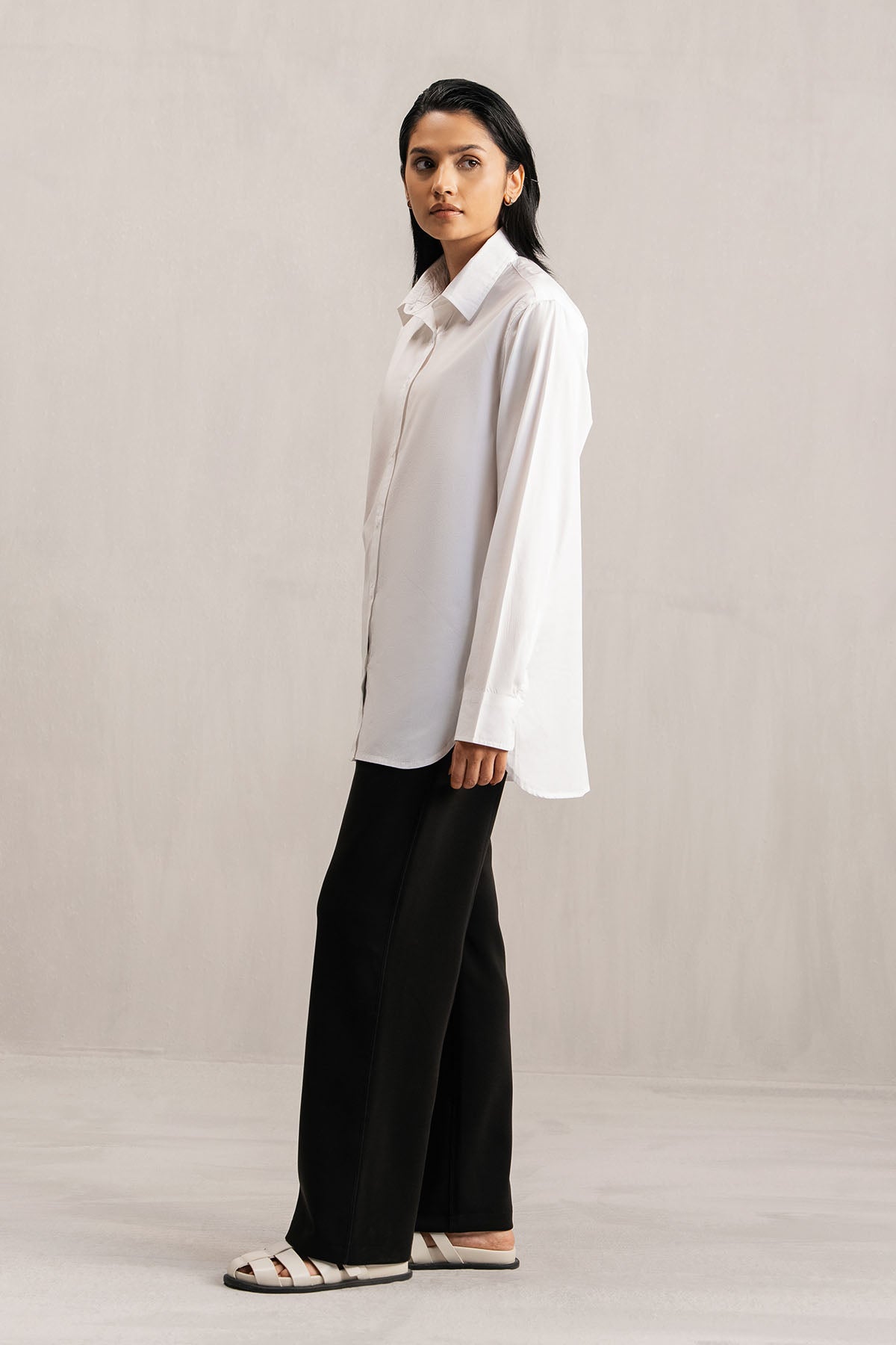 EASY POPLIN BUTTON DOWN