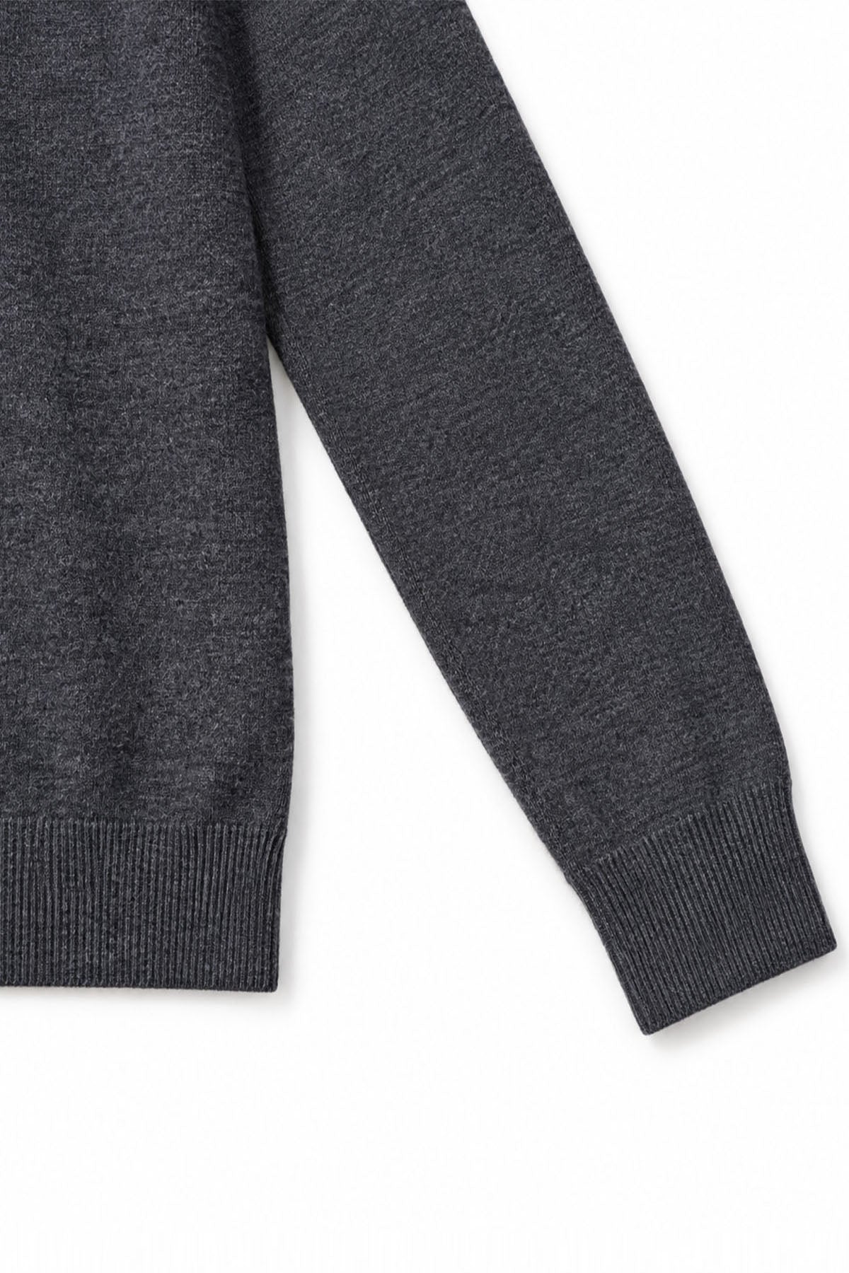 ESSENTIAL MOCK NECK SWEATER