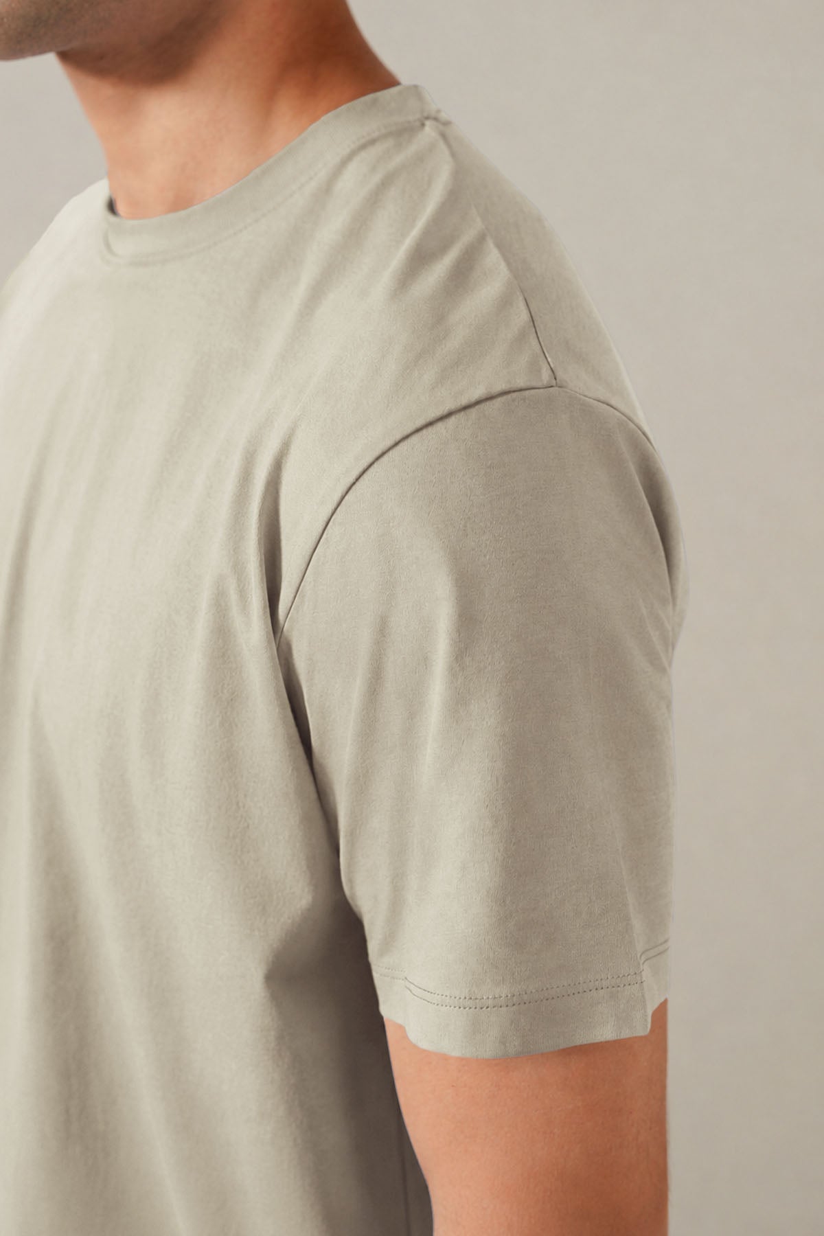 MEN SPORTS TECH TEE