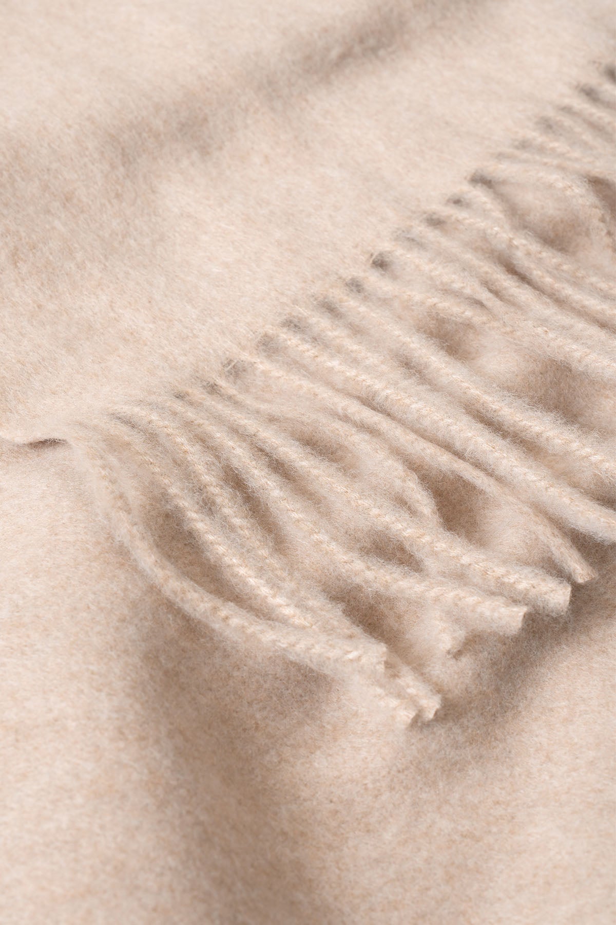 FRINGED EDGED SCARF
