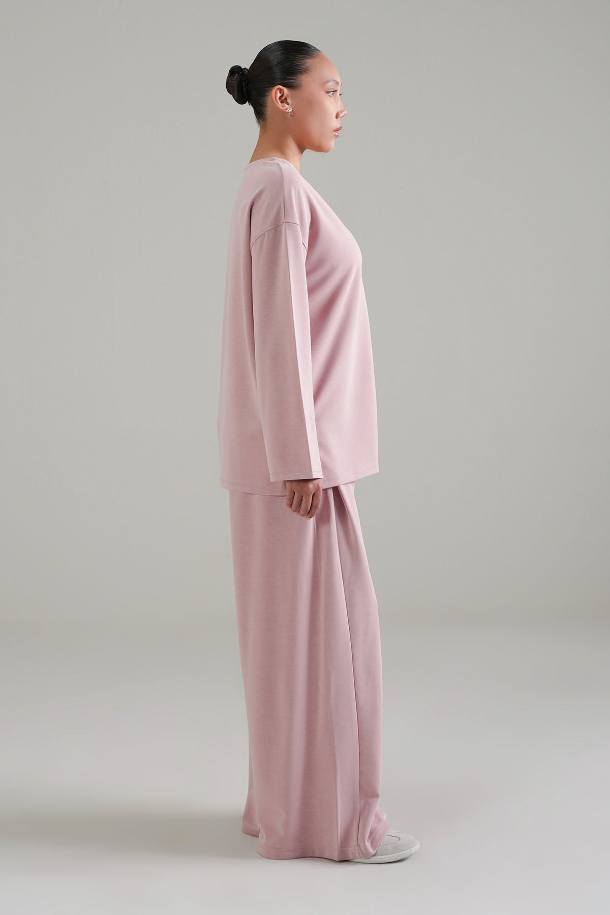 LIGHTWEIGHT WIDE-LEG PANTS-CLOUDLUX