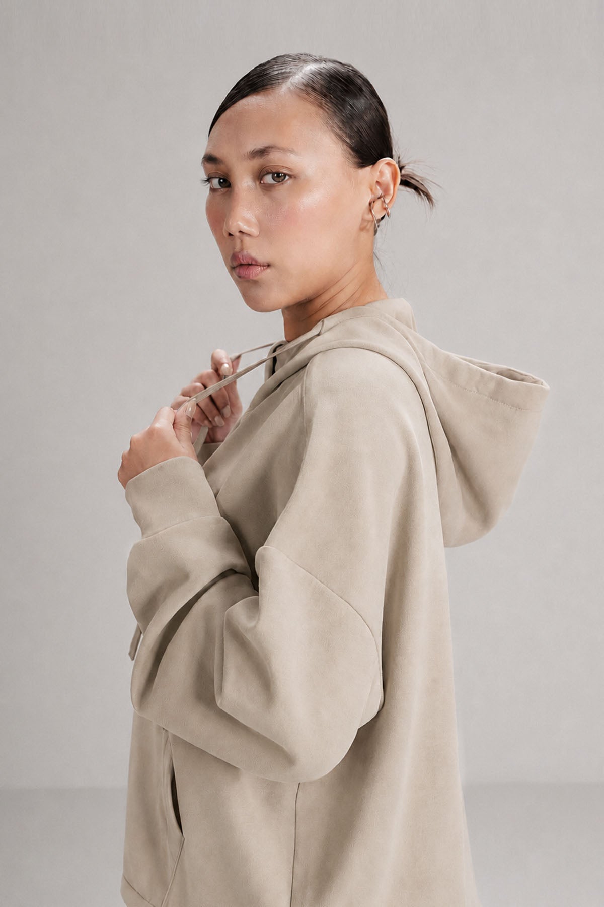 PULLOVER HOODIE CLOUDLUX LIGHT
