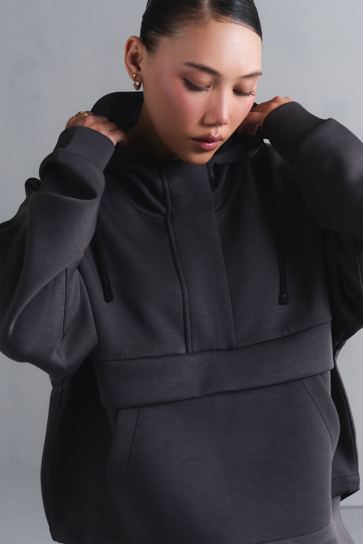 TEXTURED PULLOVER HOODIE-CLOUDLUX