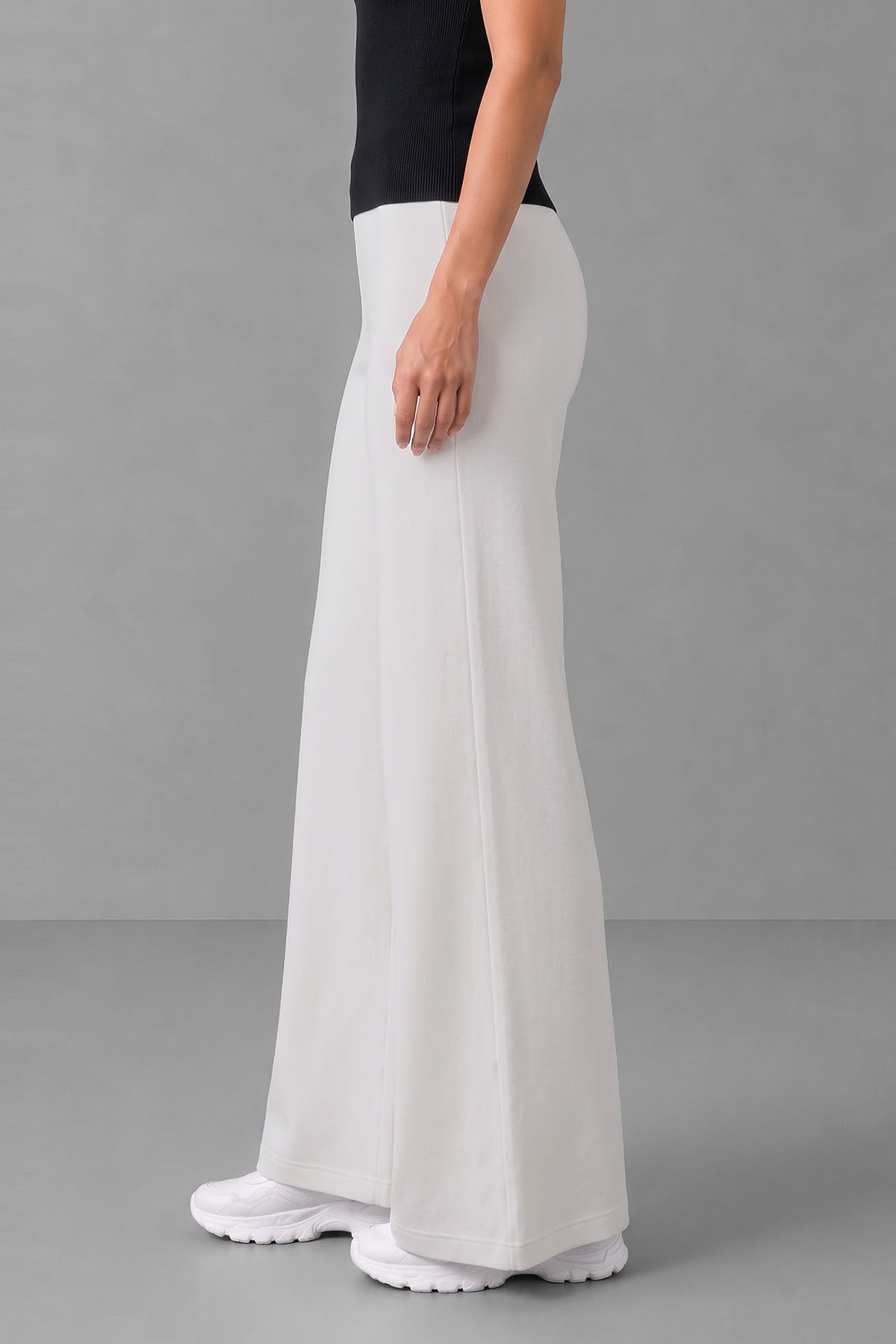 SOFT TOUCH FLARED PANTS