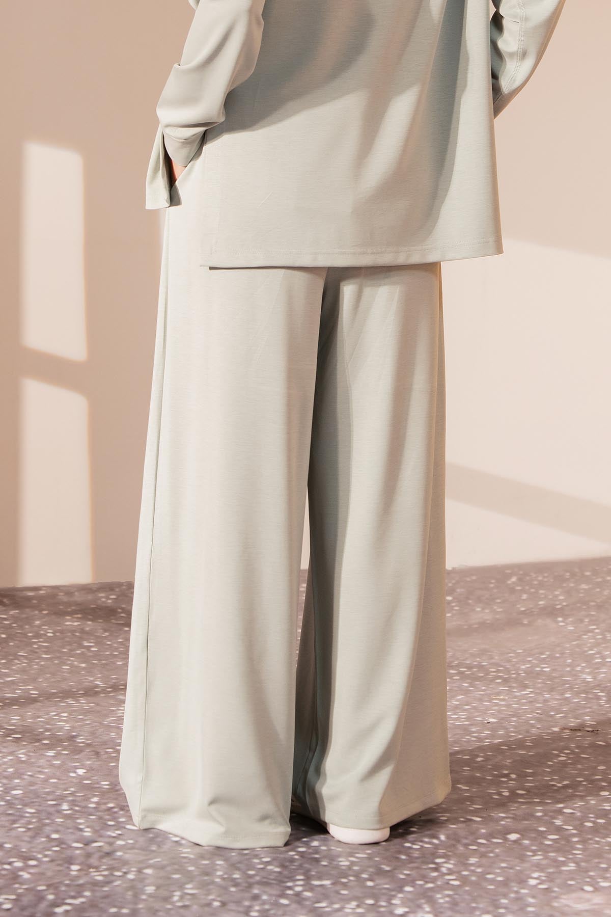 PLEATED LOUNGE PANTS CLOUDLUX