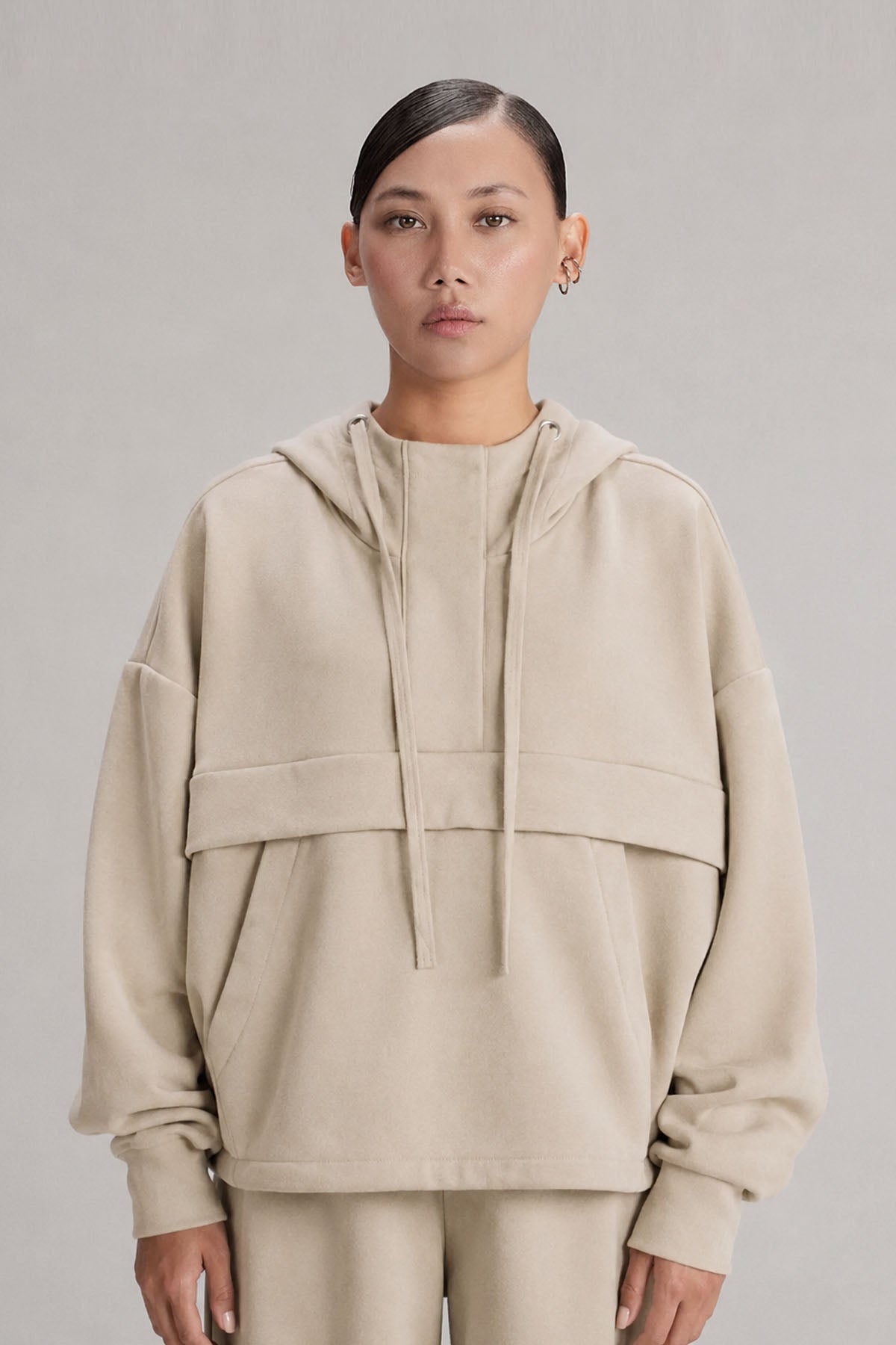 PULLOVER HOODIE CLOUDLUX LIGHT