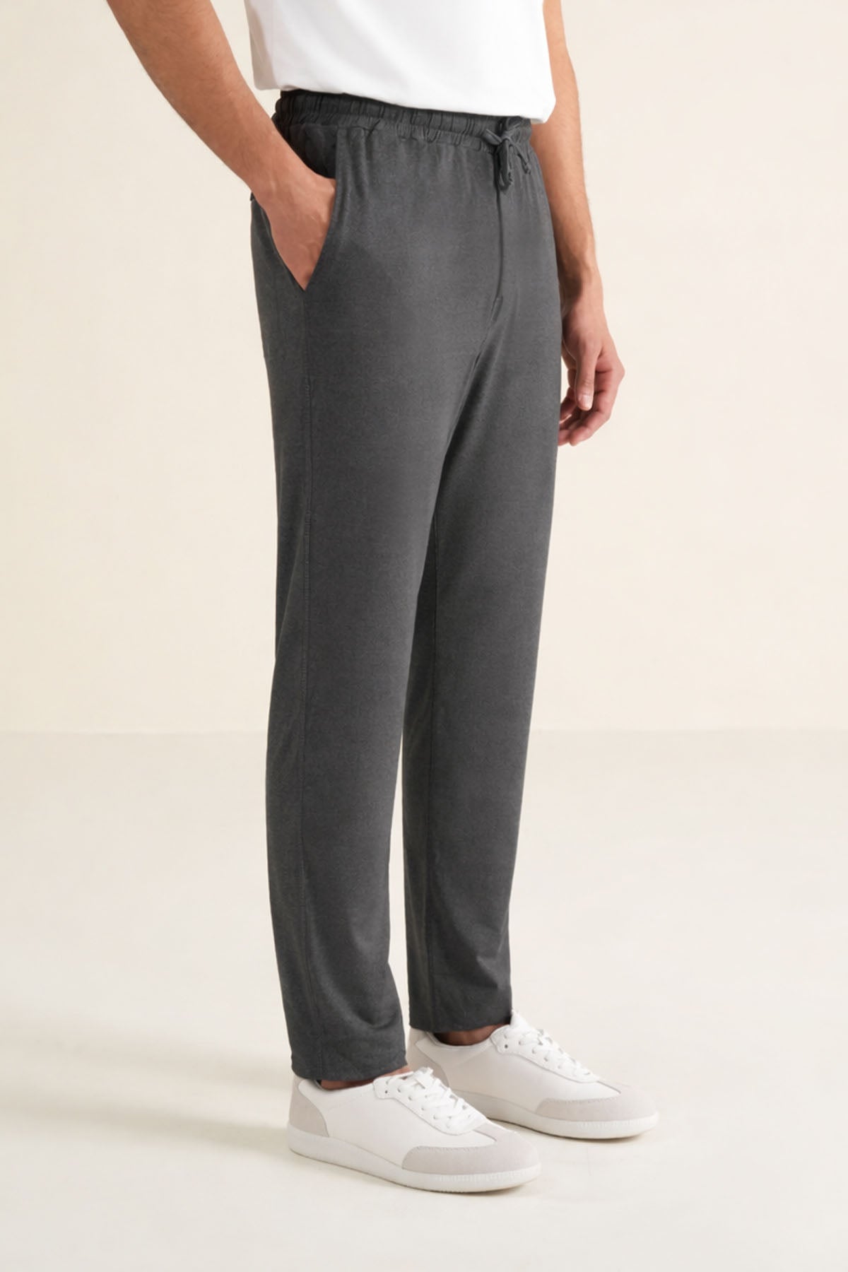 MEN EASY FLOW SWEATPANTS