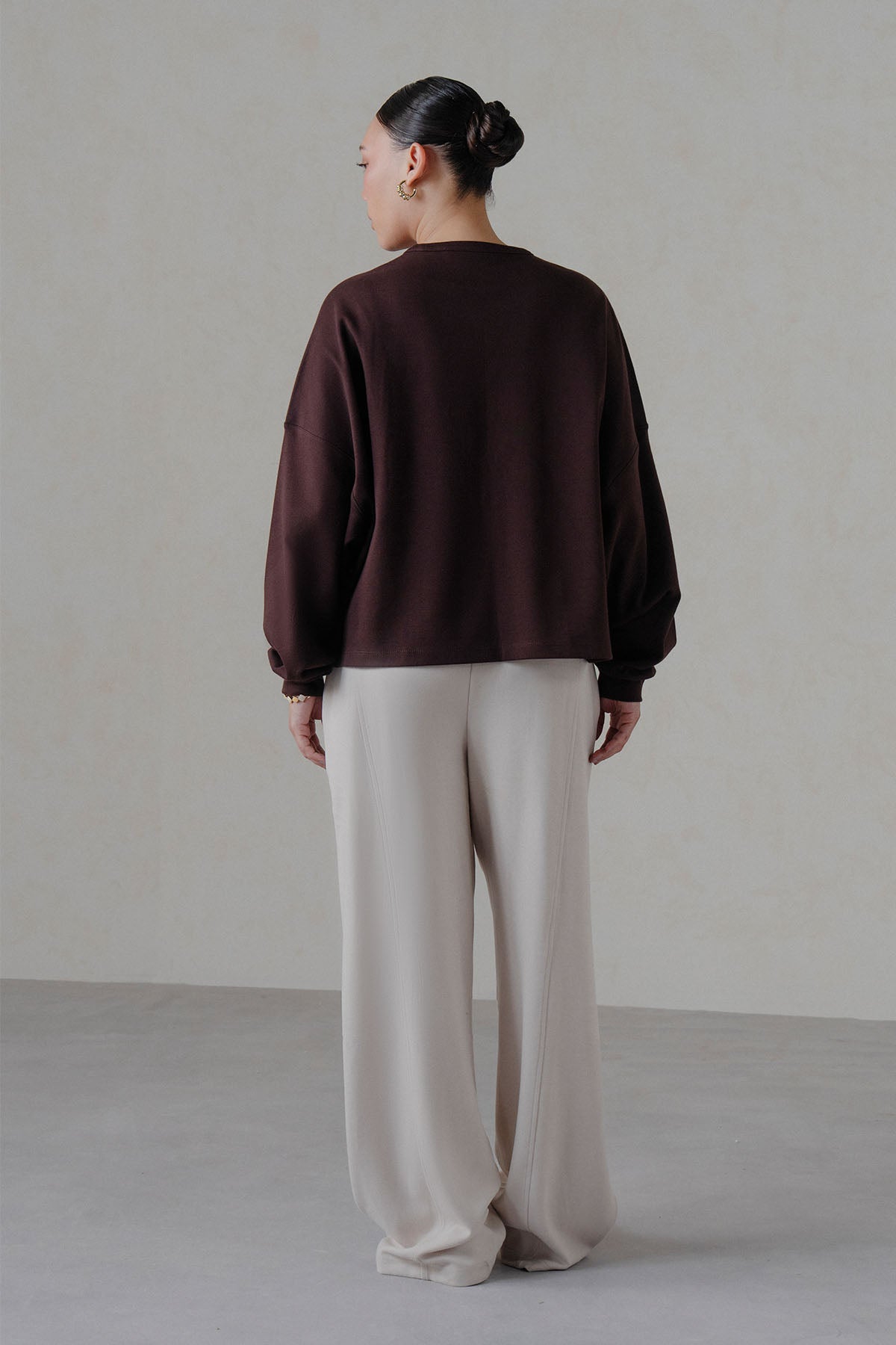 OVERSIZED CROPPED SWEATSHIRT-DOUBLE KNIT