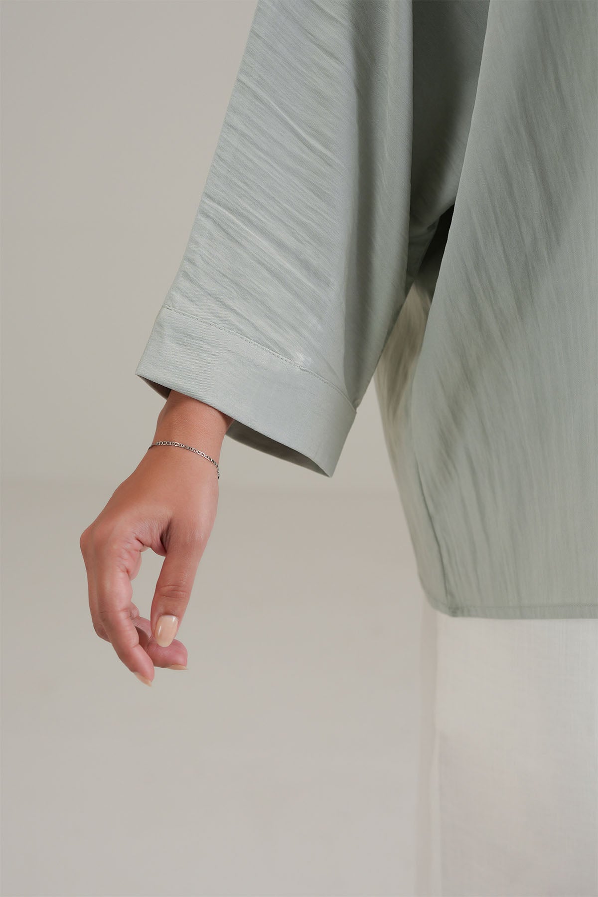 RELAXED BAND COLLAR SHIRT