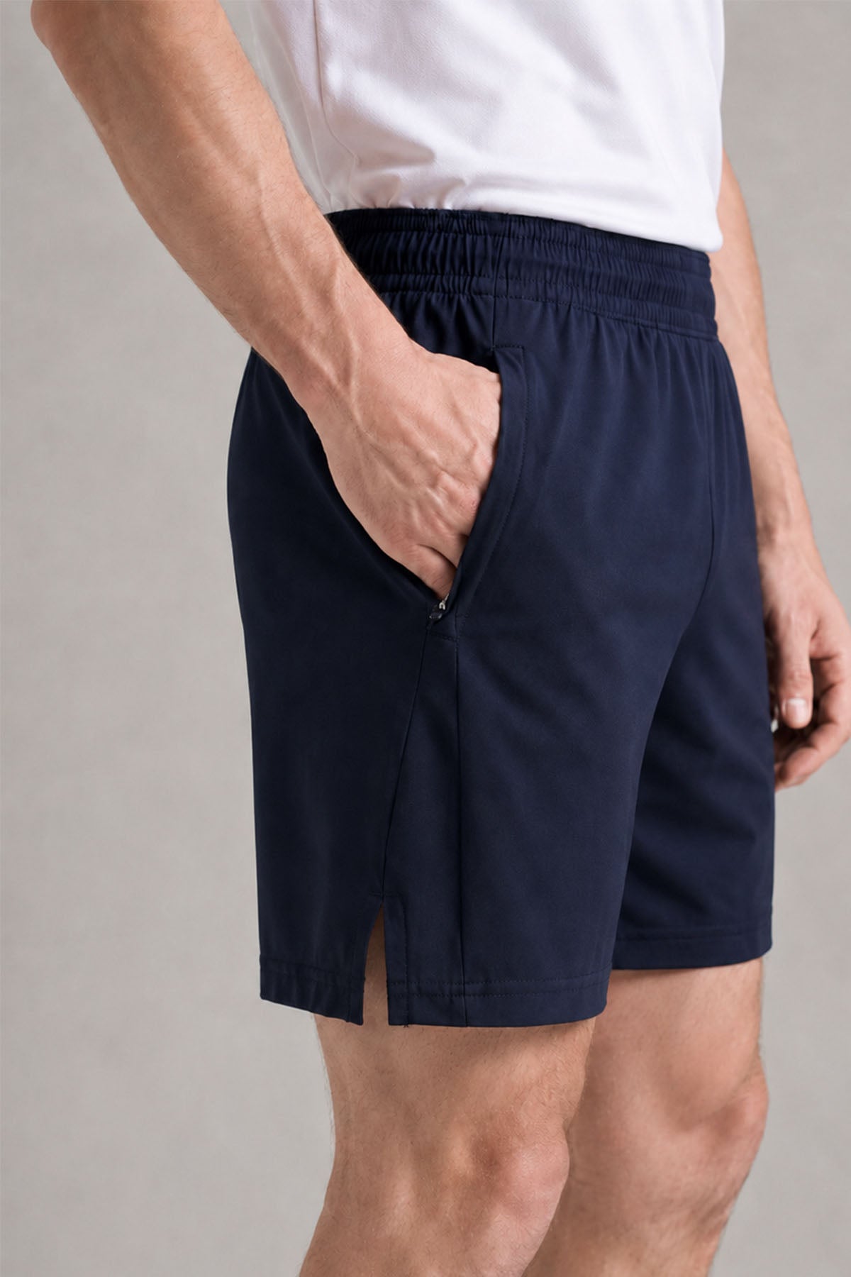 SPORTS SHORTS