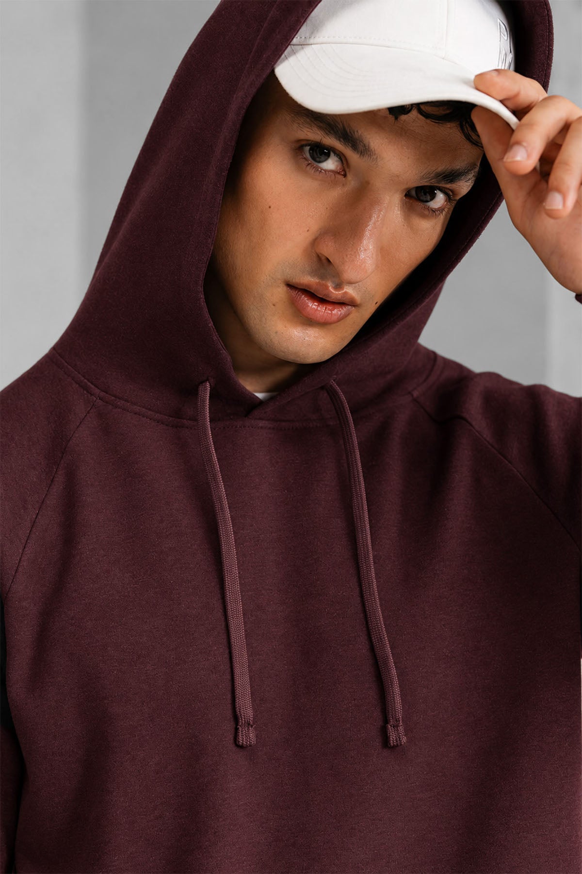 CLASSIC PULLOVER HOODIE