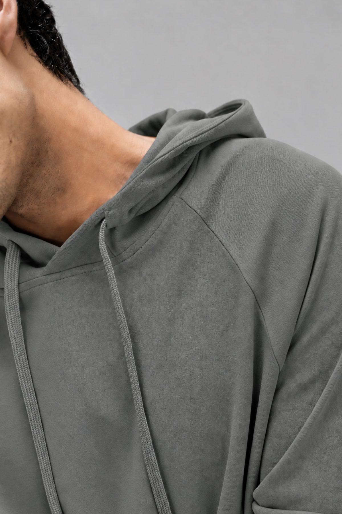 CLASSIC PULLOVER HOODIE