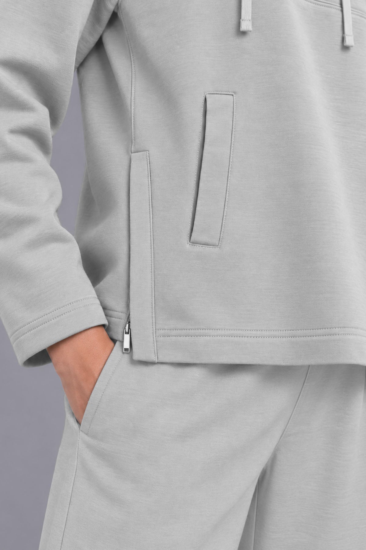 HALF ZIP PULLOVER HOODIE CLOUDLUX LIGHT