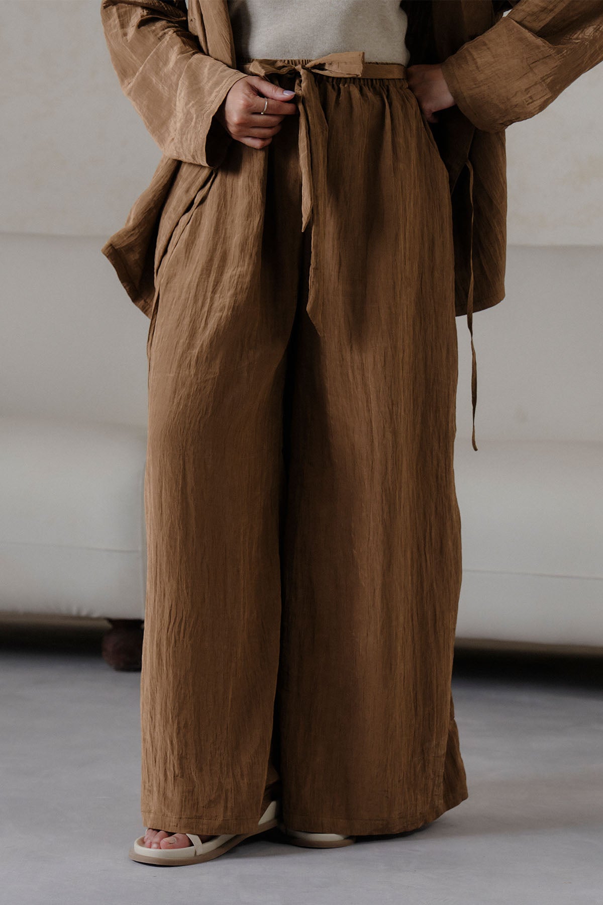 TEXTURED WRAP FLARED PANTS