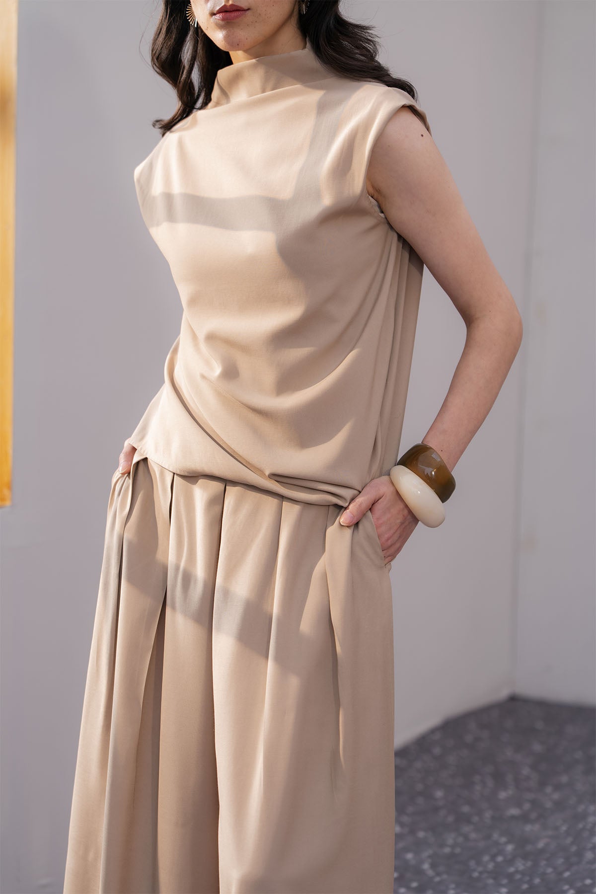 DRAPED COWL NECK TOP