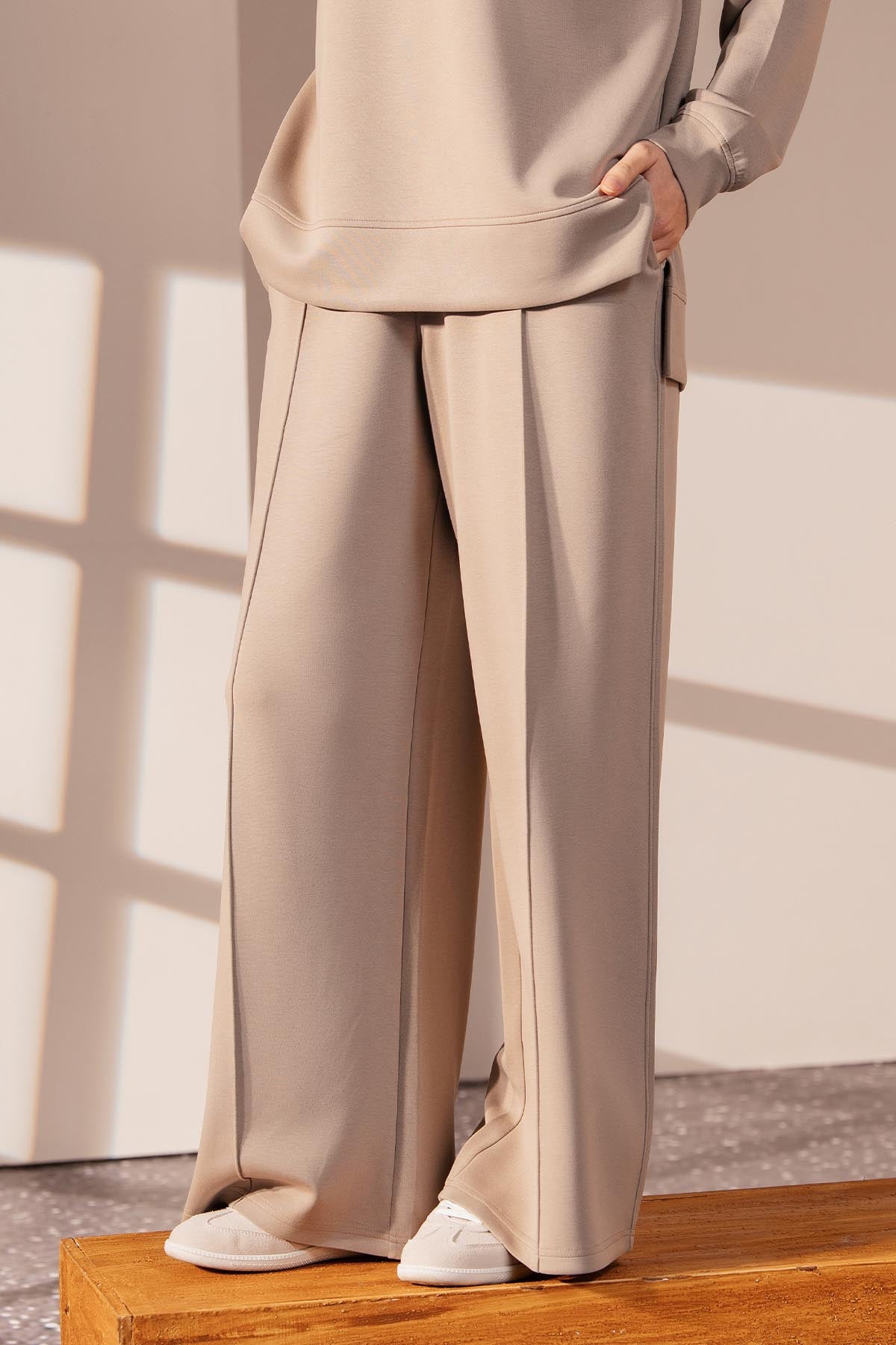 PLEATED WIDE TROUSER CLOUDLUX