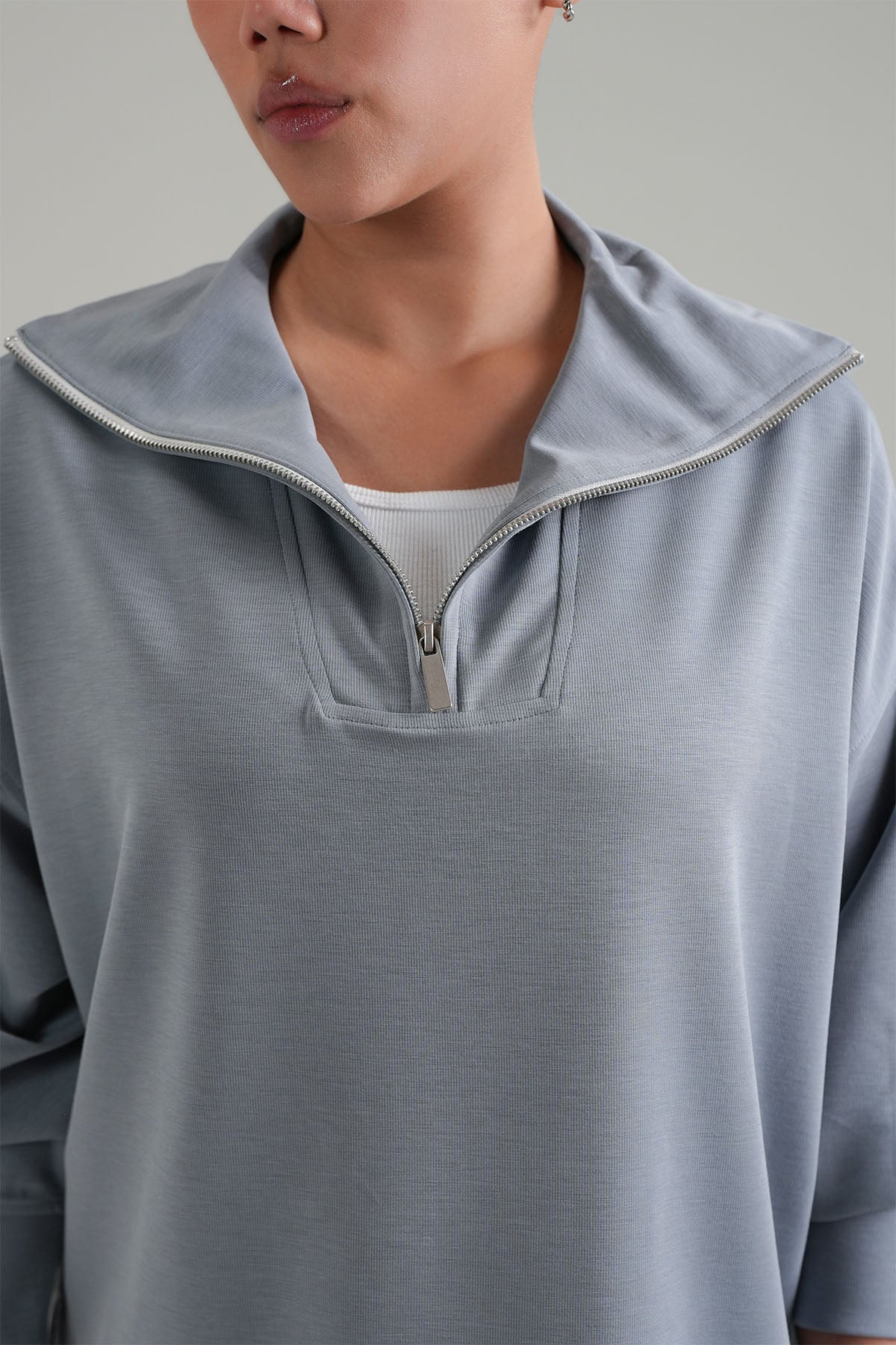 TEXTURED QUARTER ZIPPER-CLOUDLUX