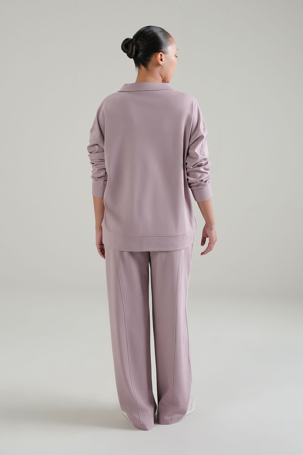 OPEN COLLAR TOP-DOUBLE KNIT