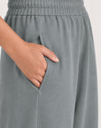 RELAXED BARREL LEG TROUSER
