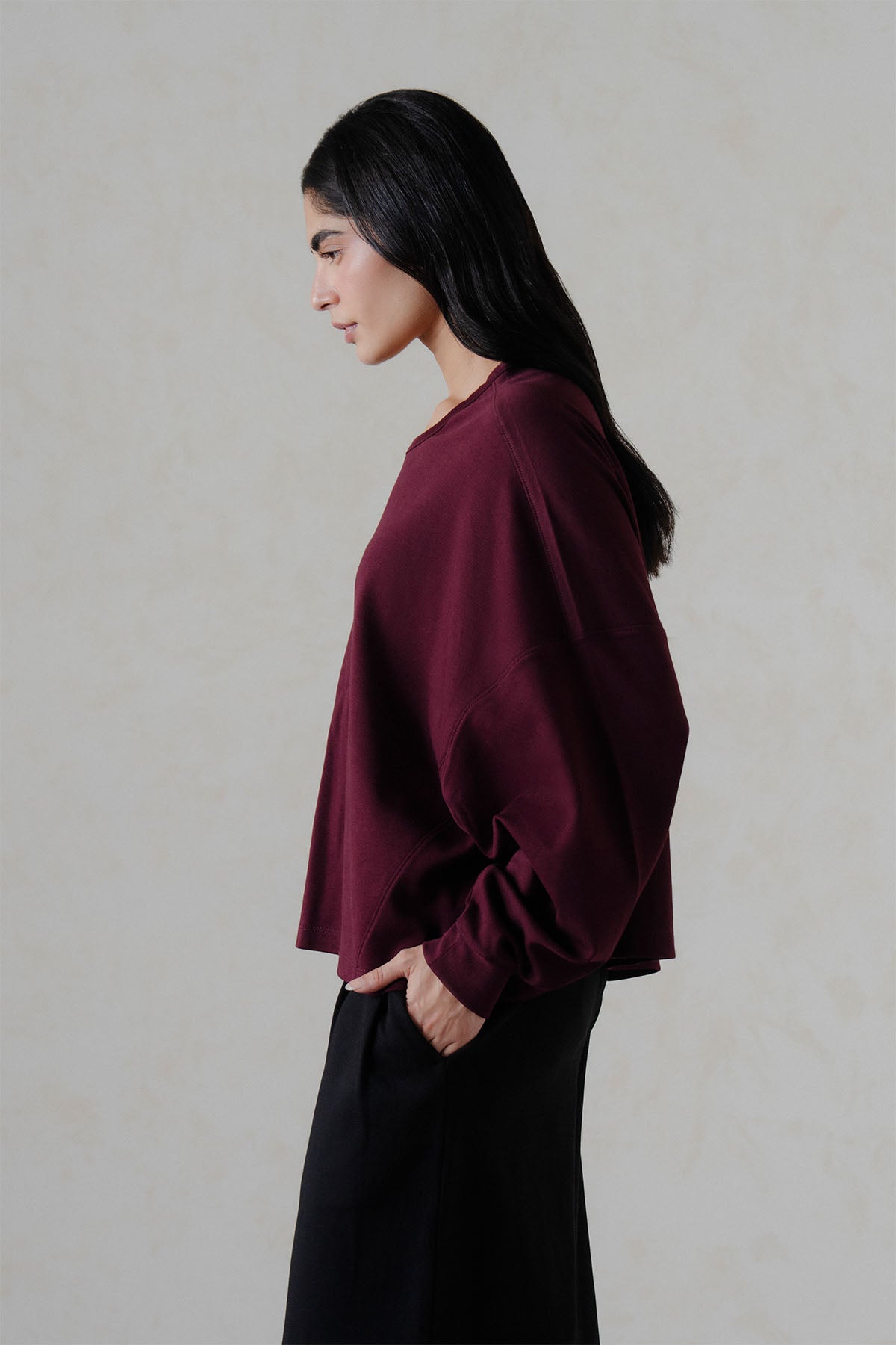OVERSIZED CROPPED SWEATSHIRT-DOUBLE KNIT