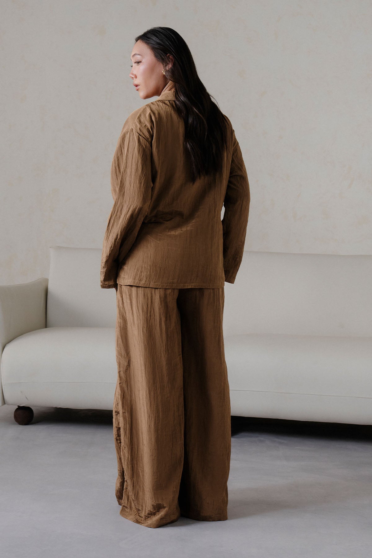 TEXTURED WRAP SHIRT