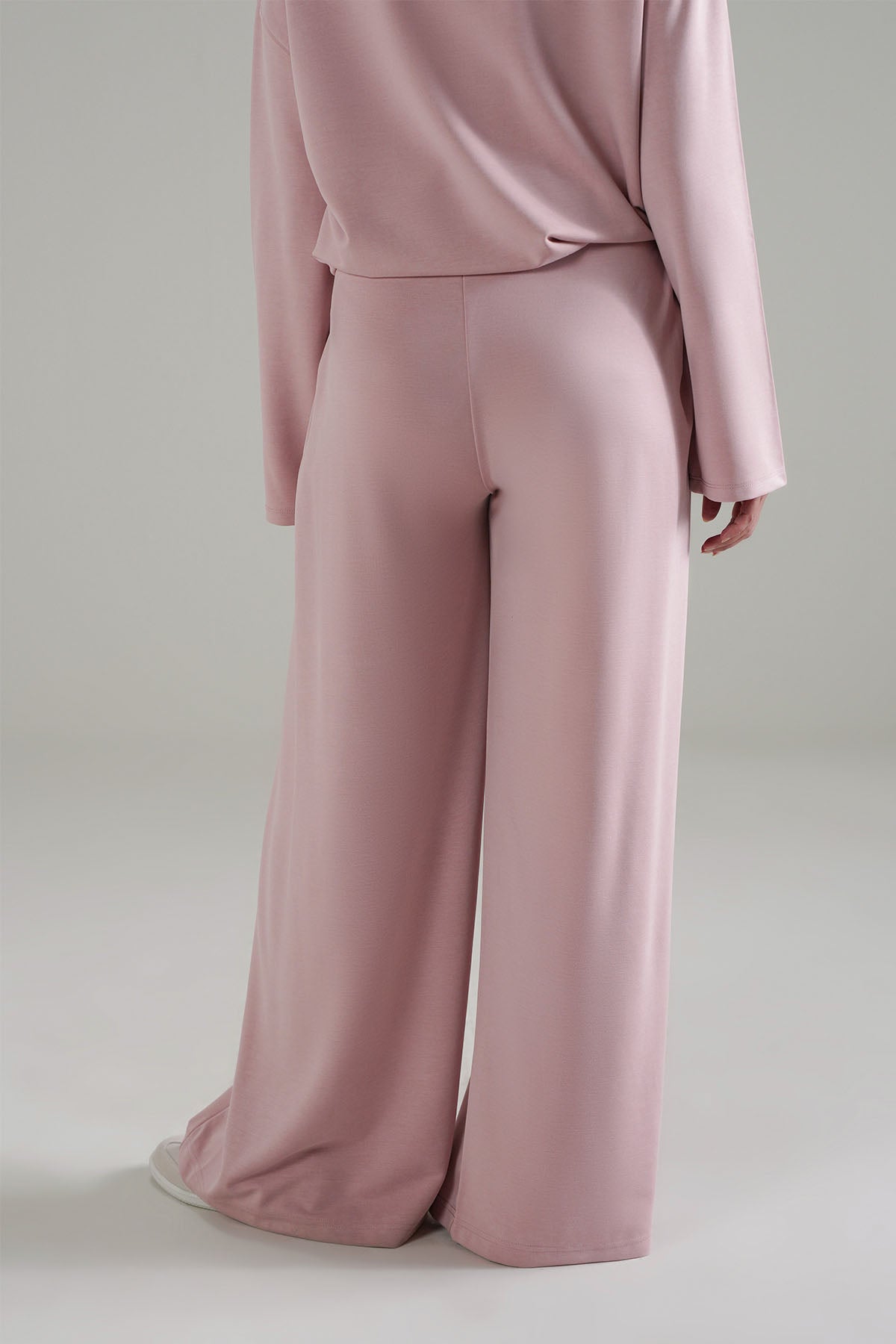 LIGHTWEIGHT WIDE-LEG PANTS-CLOUDLUX