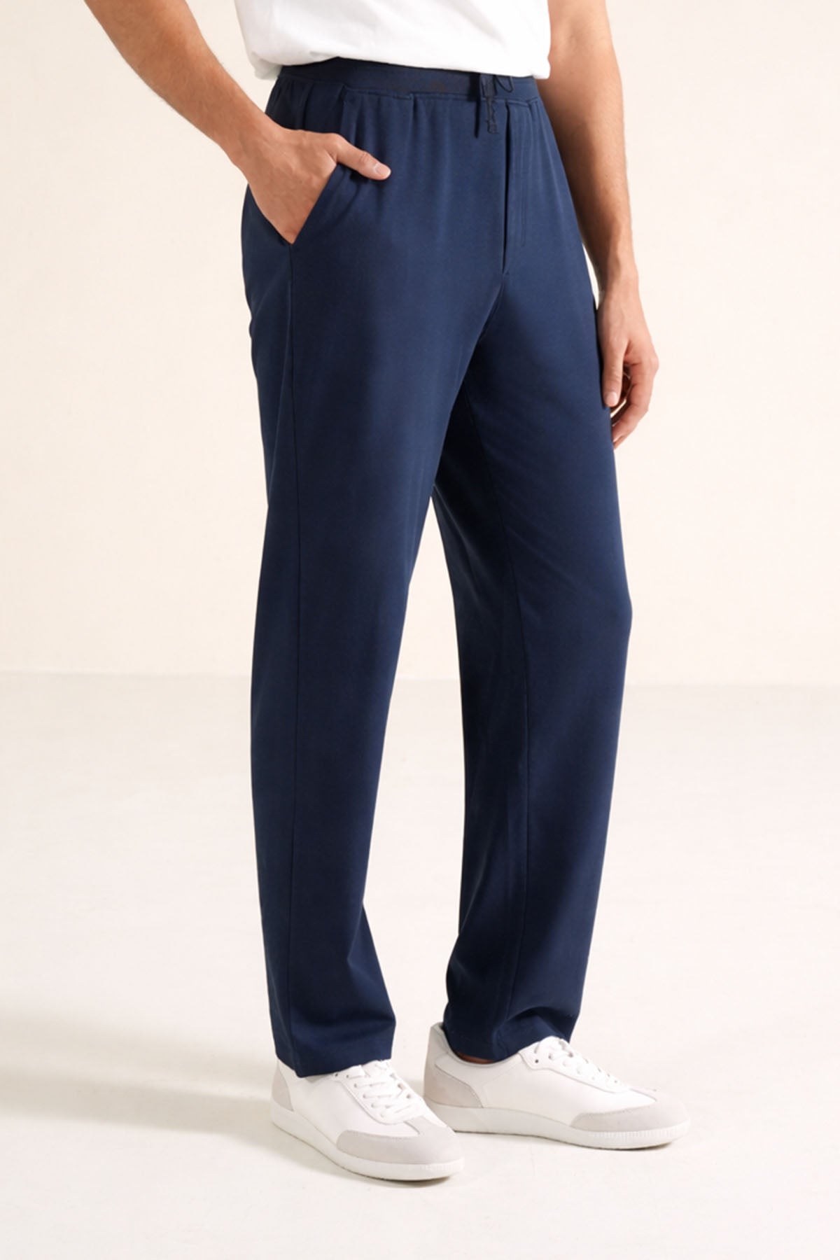 MEN BASIC SWEAPANTS-DOUBLE KNIT