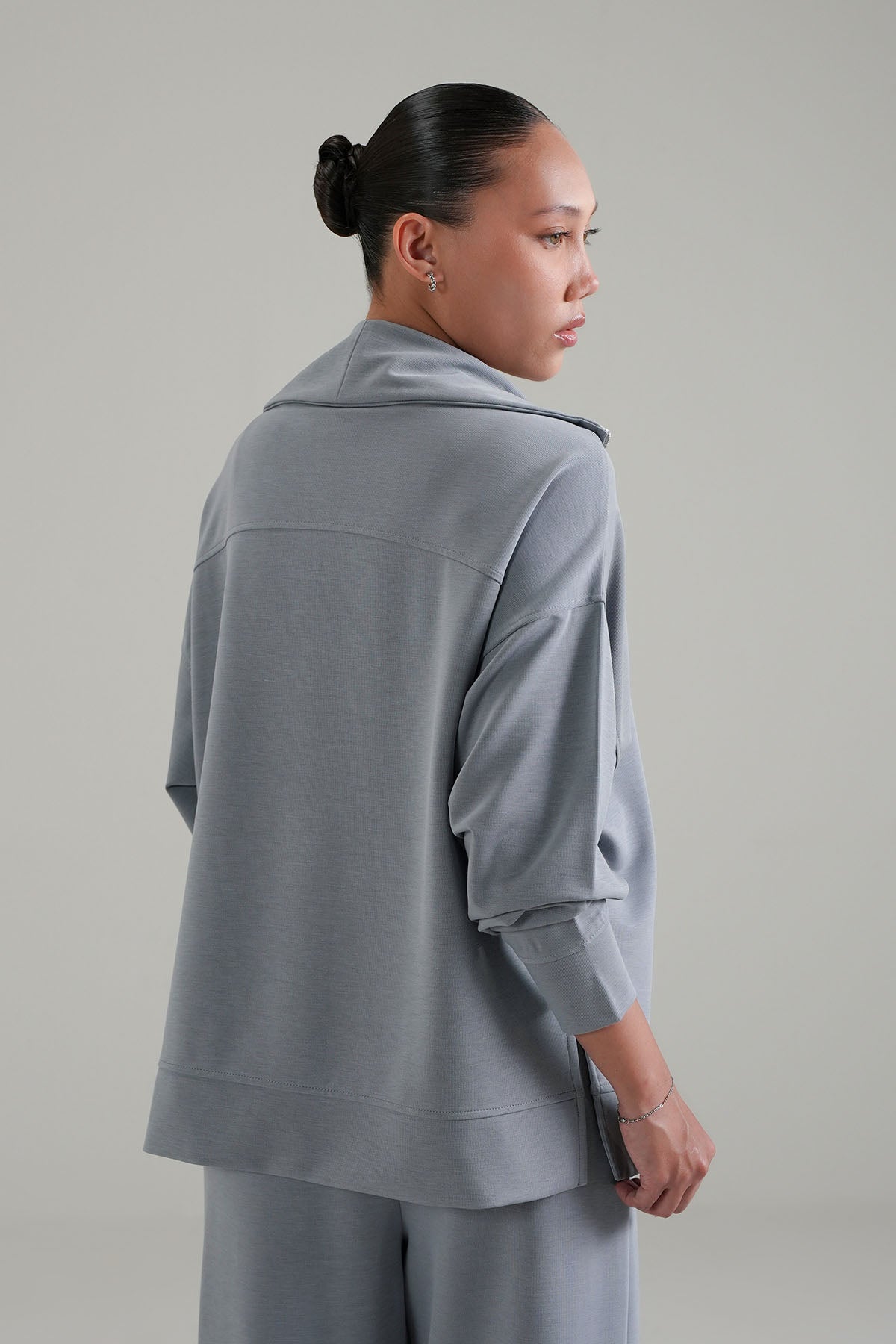 TEXTURED QUARTER ZIPPER-CLOUDLUX