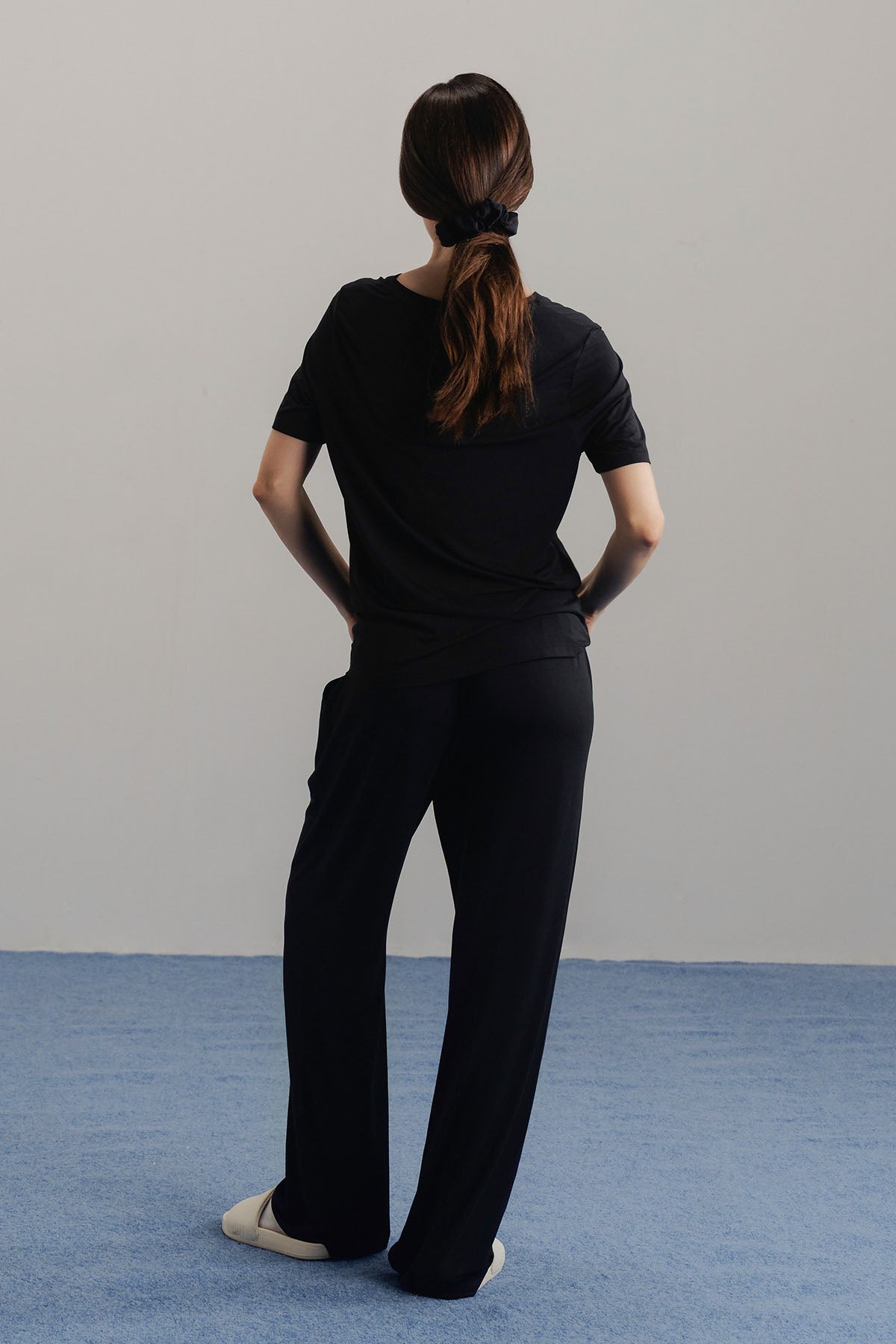WOMEN V-NECK NIGHTSUIT CLOUDLUX