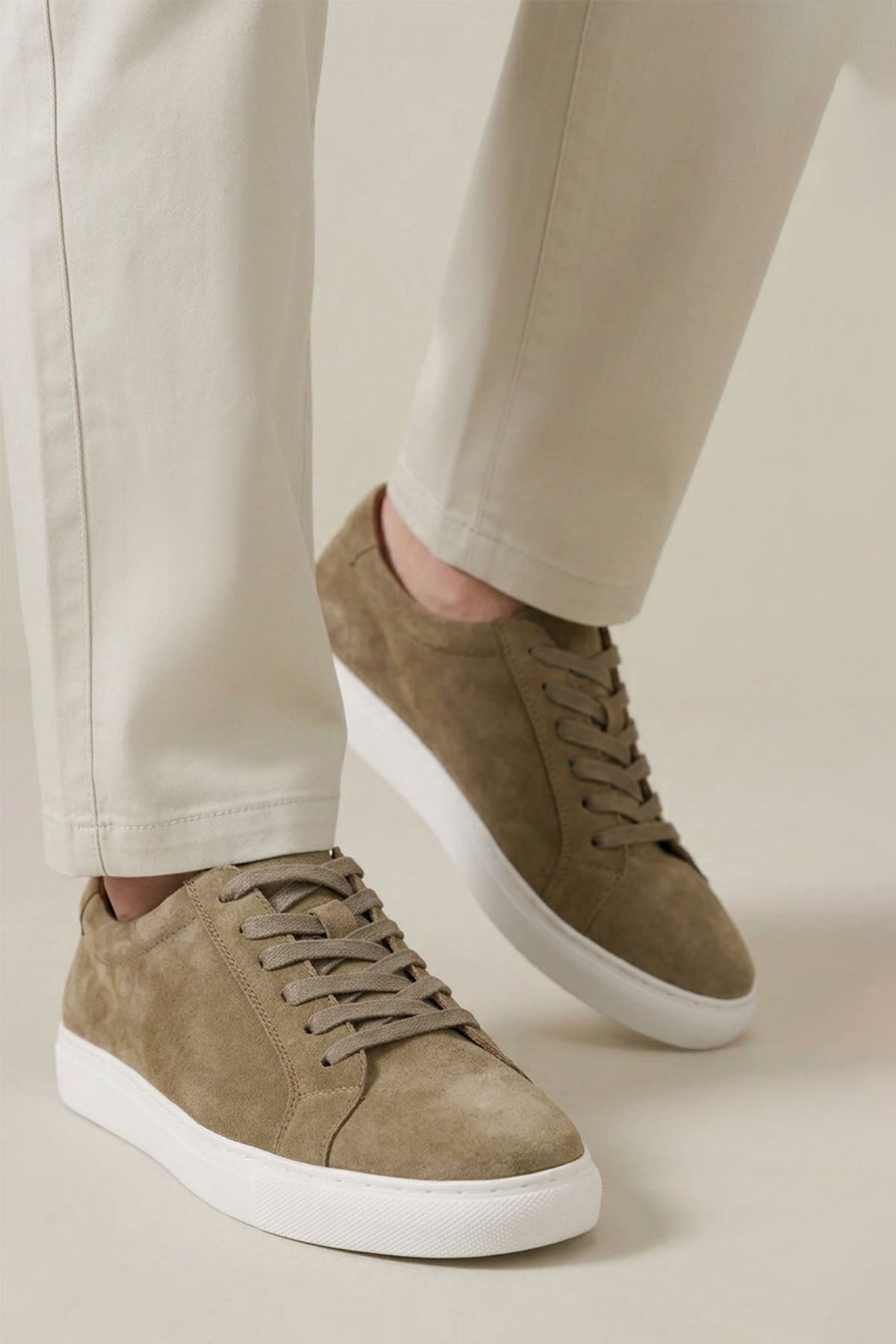 MEN SUEDE TRAINERS