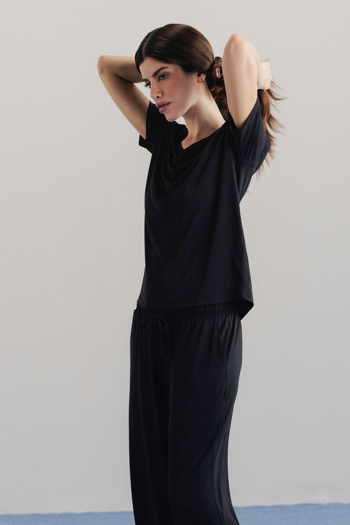 WOMEN V-NECK NIGHTSUIT CLOUDLUX