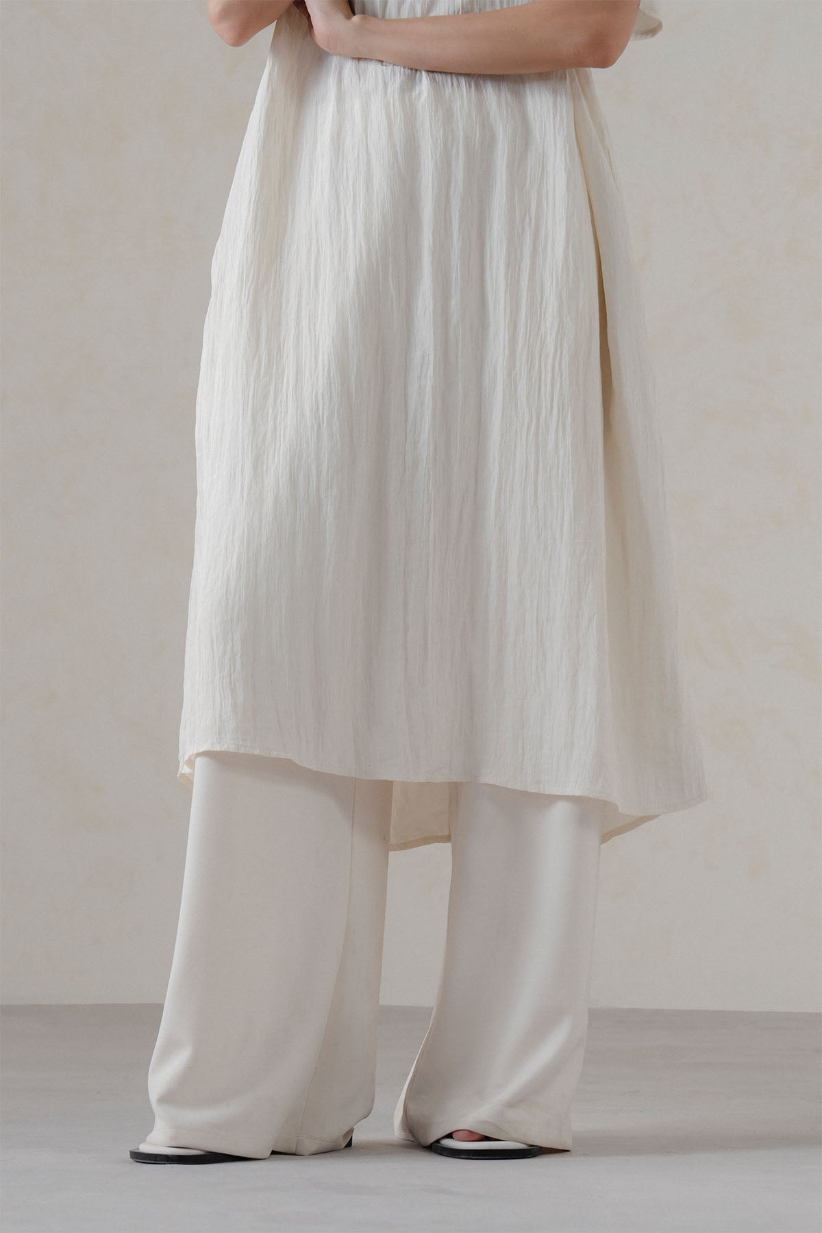 TEXTURED SHORT-SLEEVE TUNIC