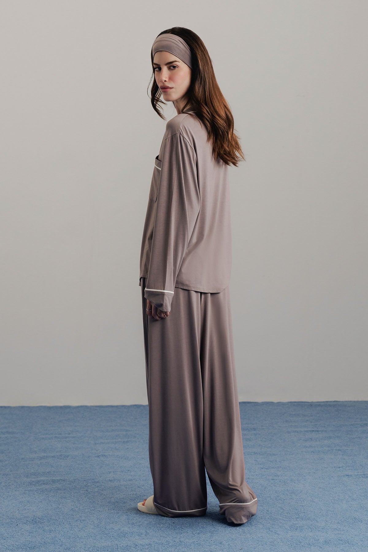 WOMEN REVERE NIGHTSUIT CLOUDLUX