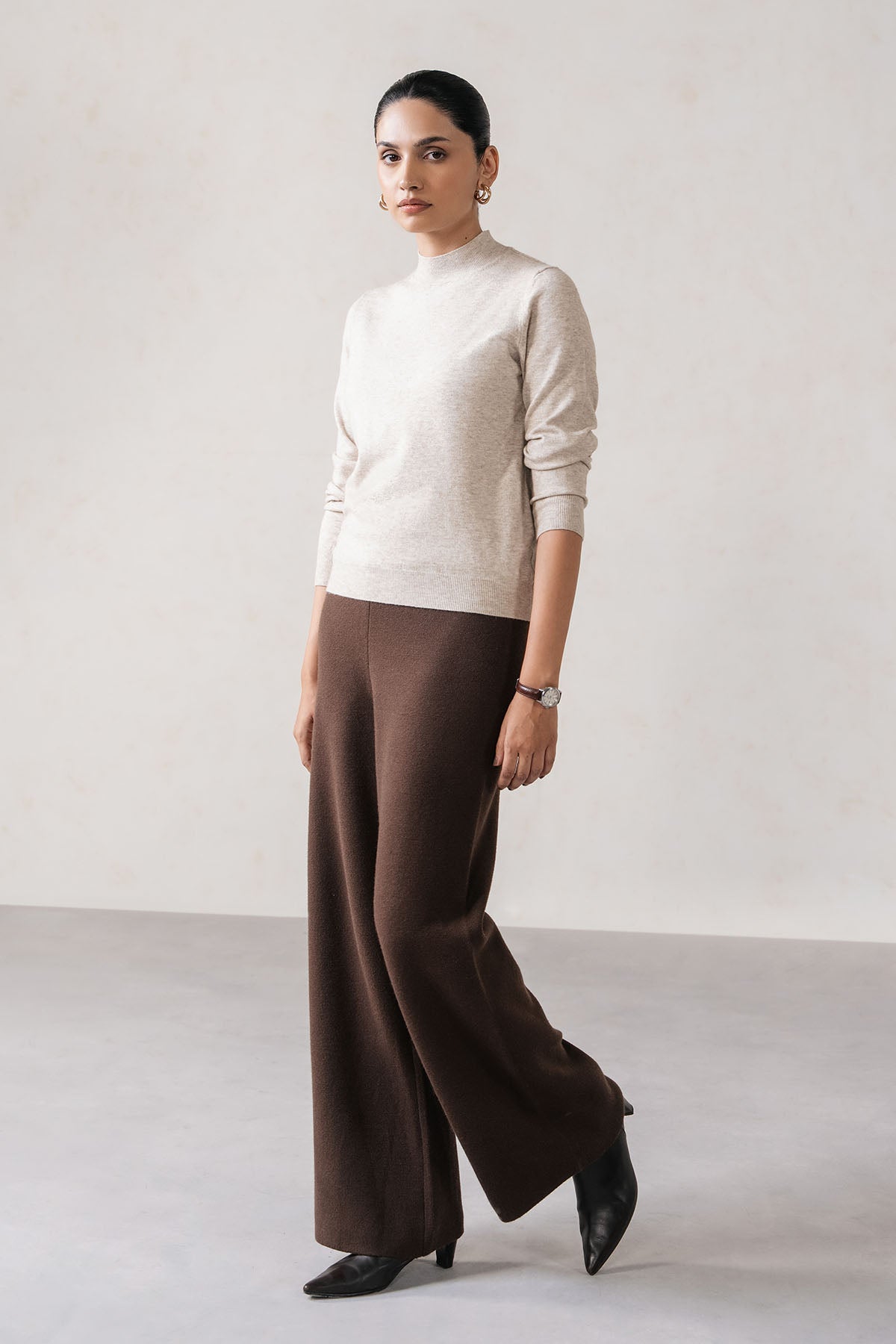 ESSENTIAL MOCK NECK SWEATER
