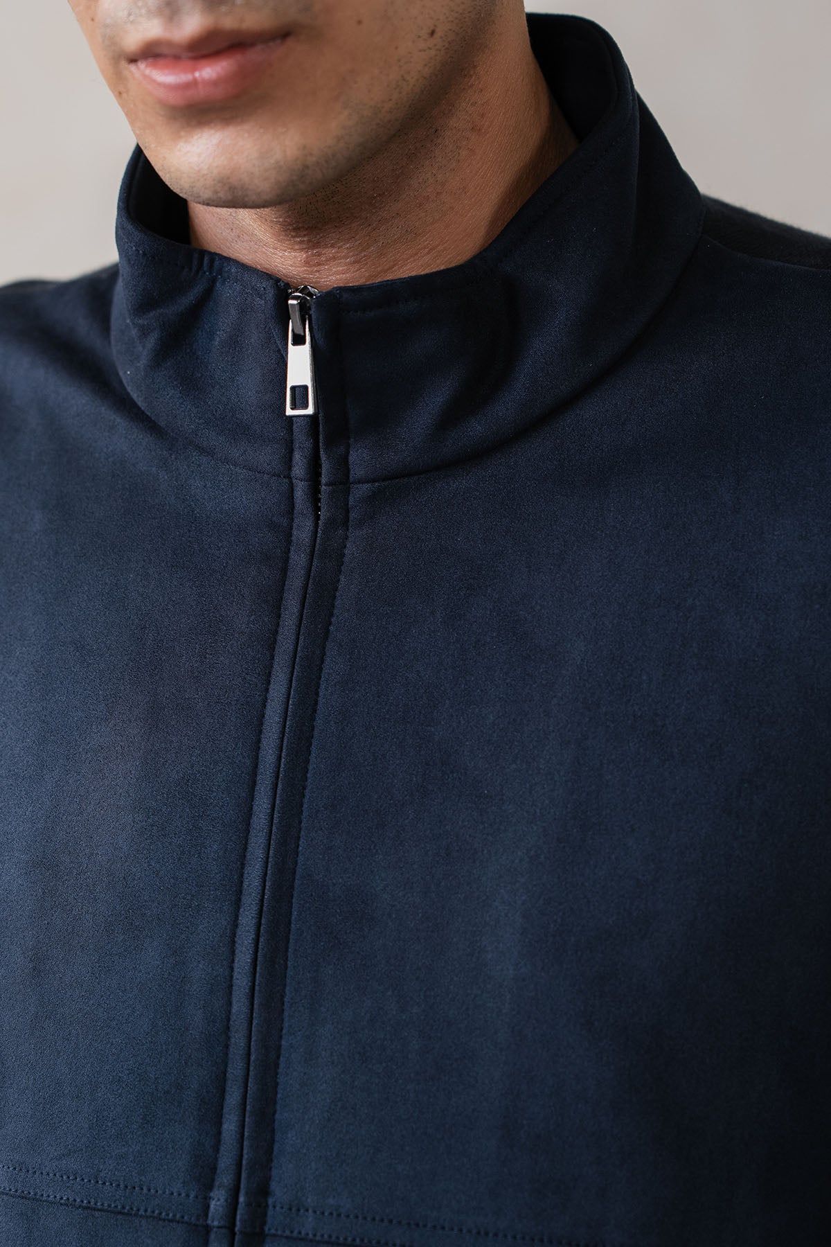 CLASSIC ZIP-UP JACKET